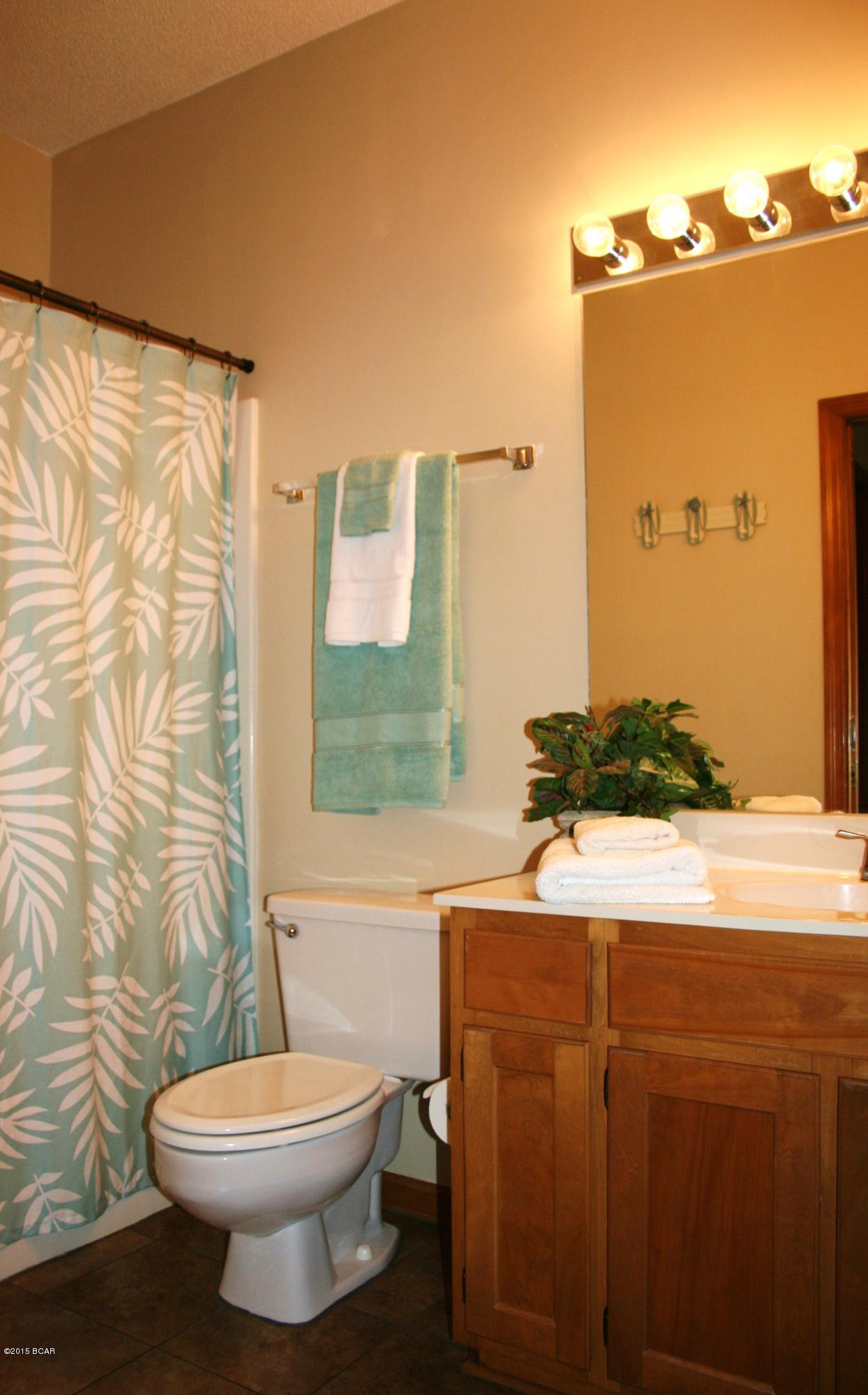 Laguna Beach Estates 7th Add - Residential