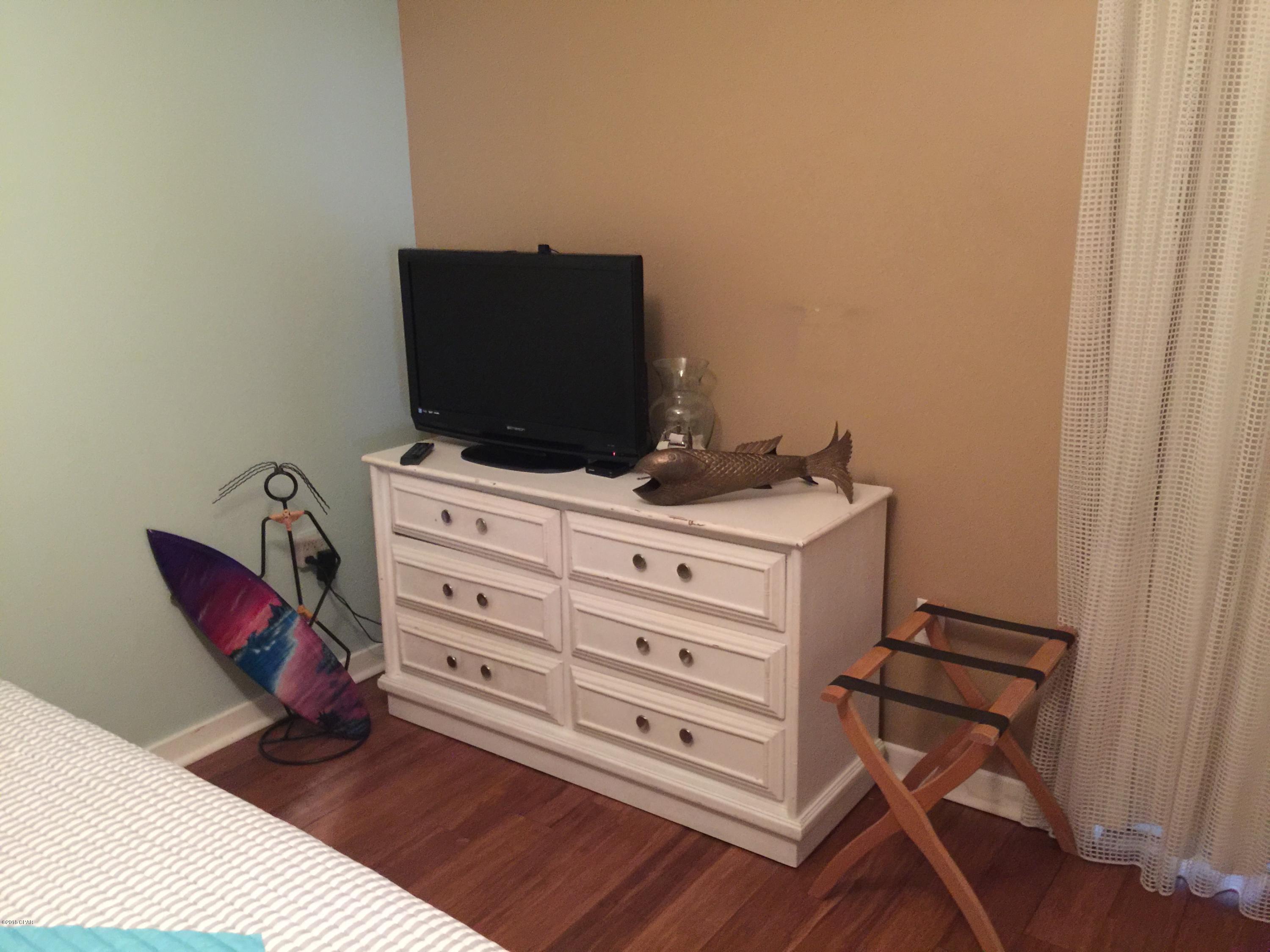 Lagoon Towers Phase I - Residential