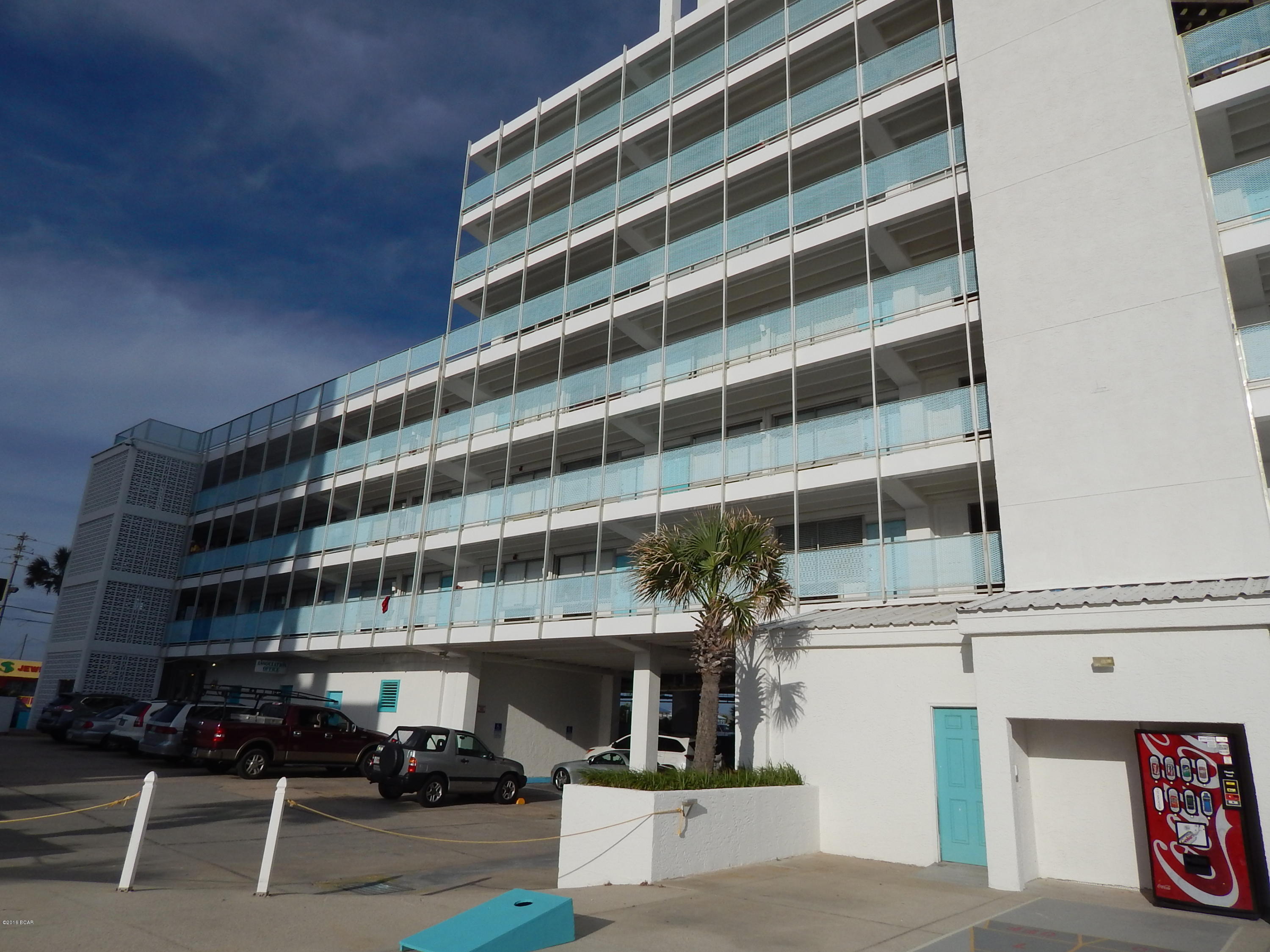 Fontainebleau Terrace - Residential