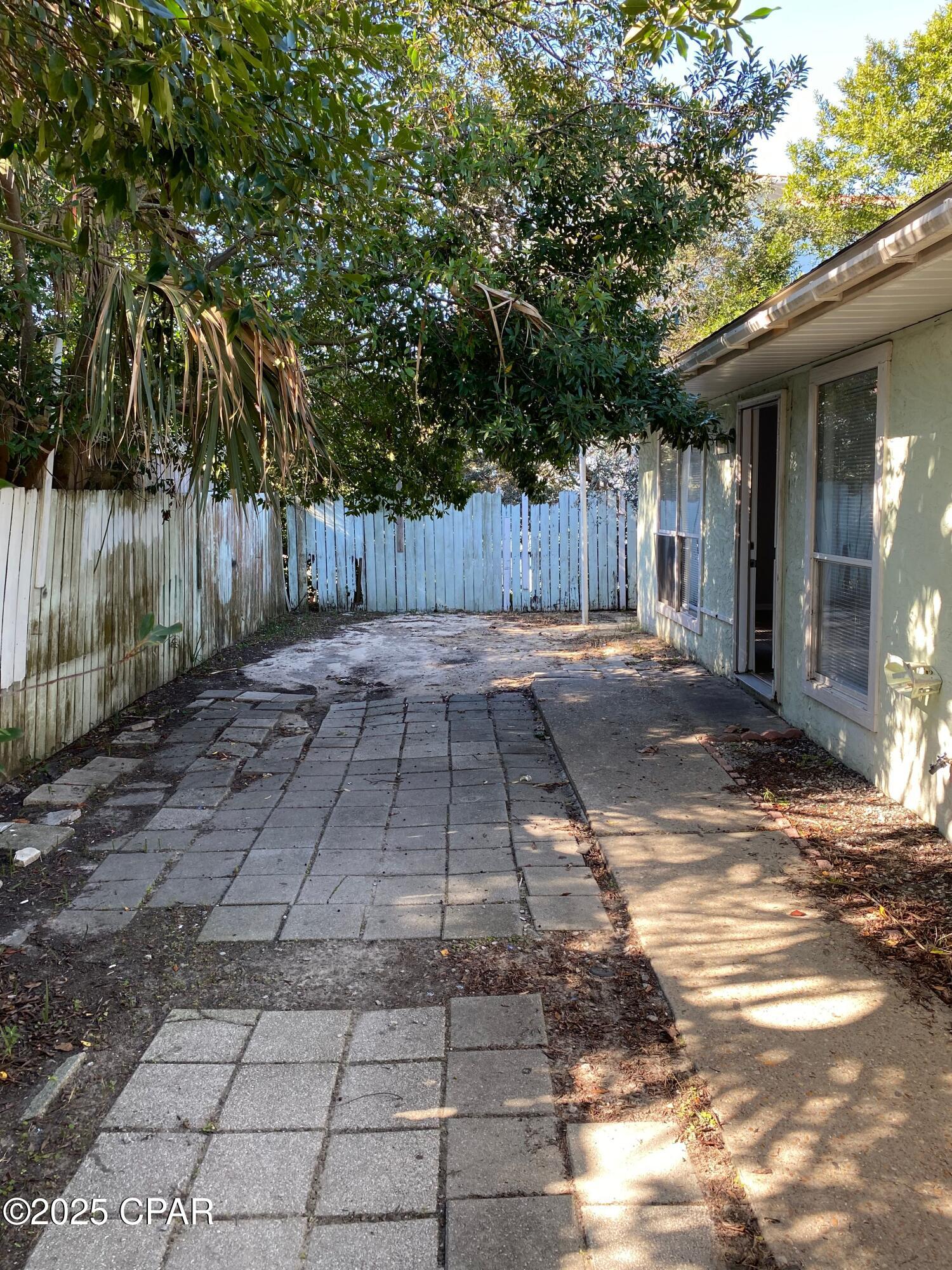 [No Recorded Subdiv] - Residential Lease