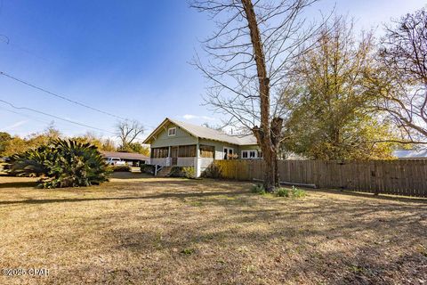 A home in Chipley