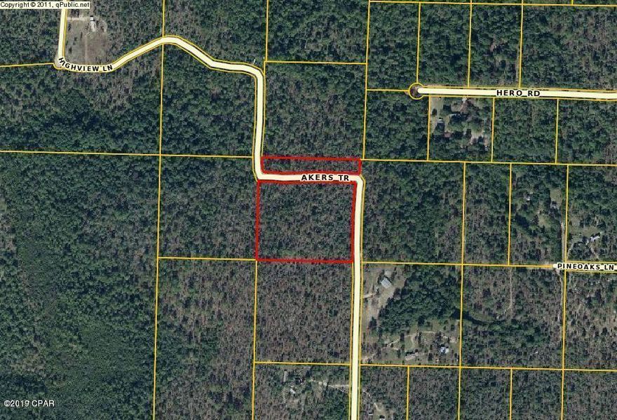 Beautiful Wooded acreage. Perfect for a new home or mobile. 10 next to this parcel is also for sale.