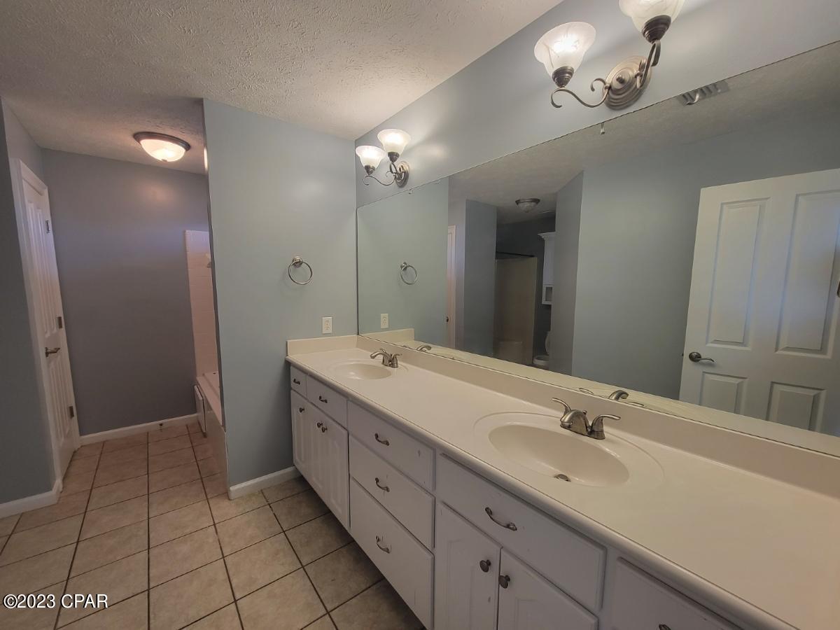 Cherokee Heights Phase III - Residential Lease