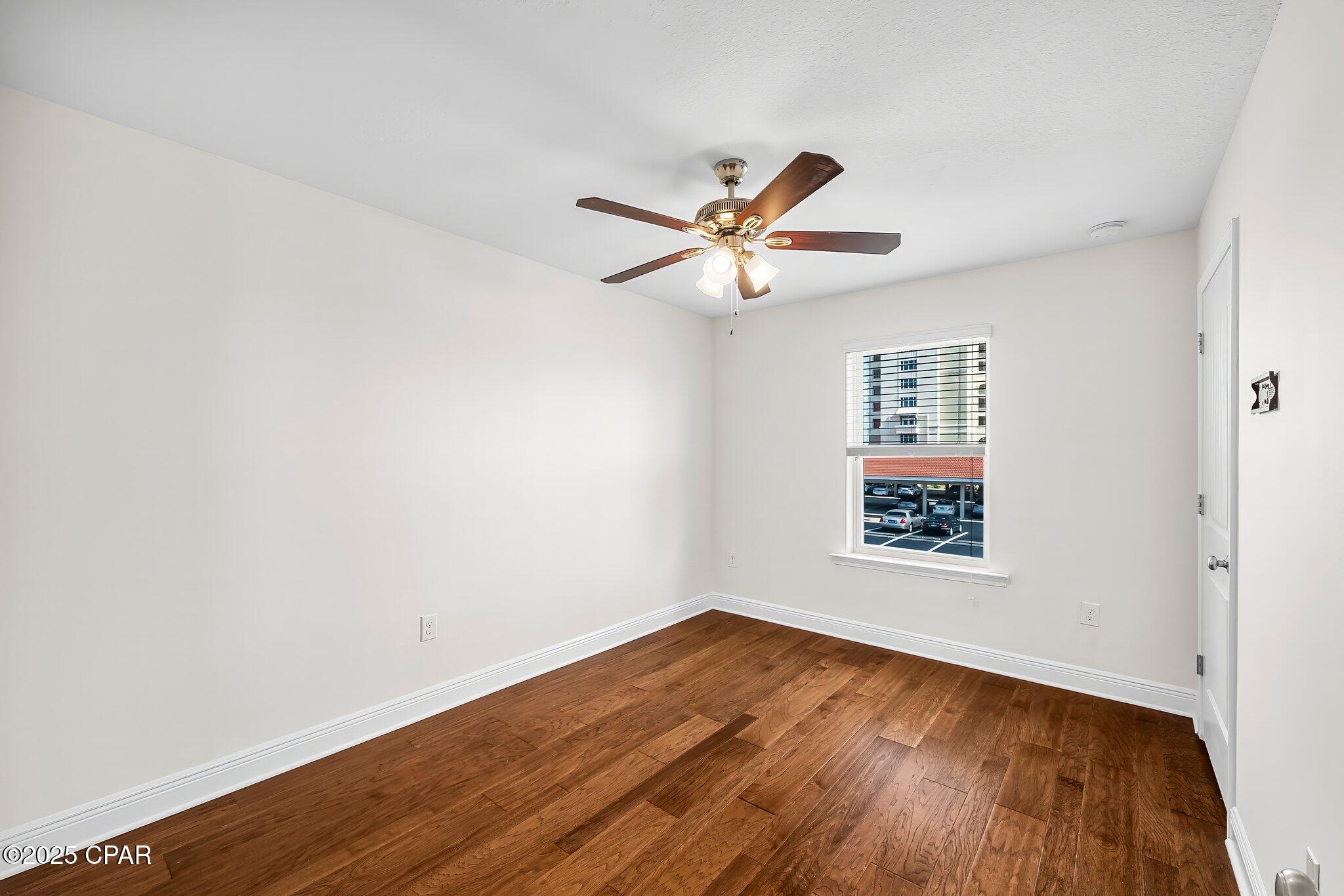 Magnolia Bay Club - Residential