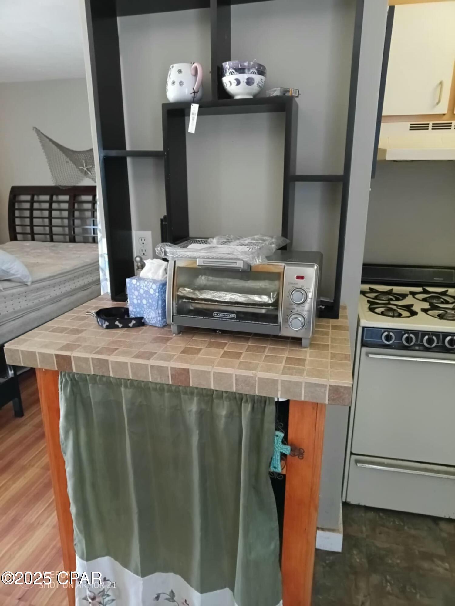 Pirate's Cove Inlet Condo Ph 3 - Residential