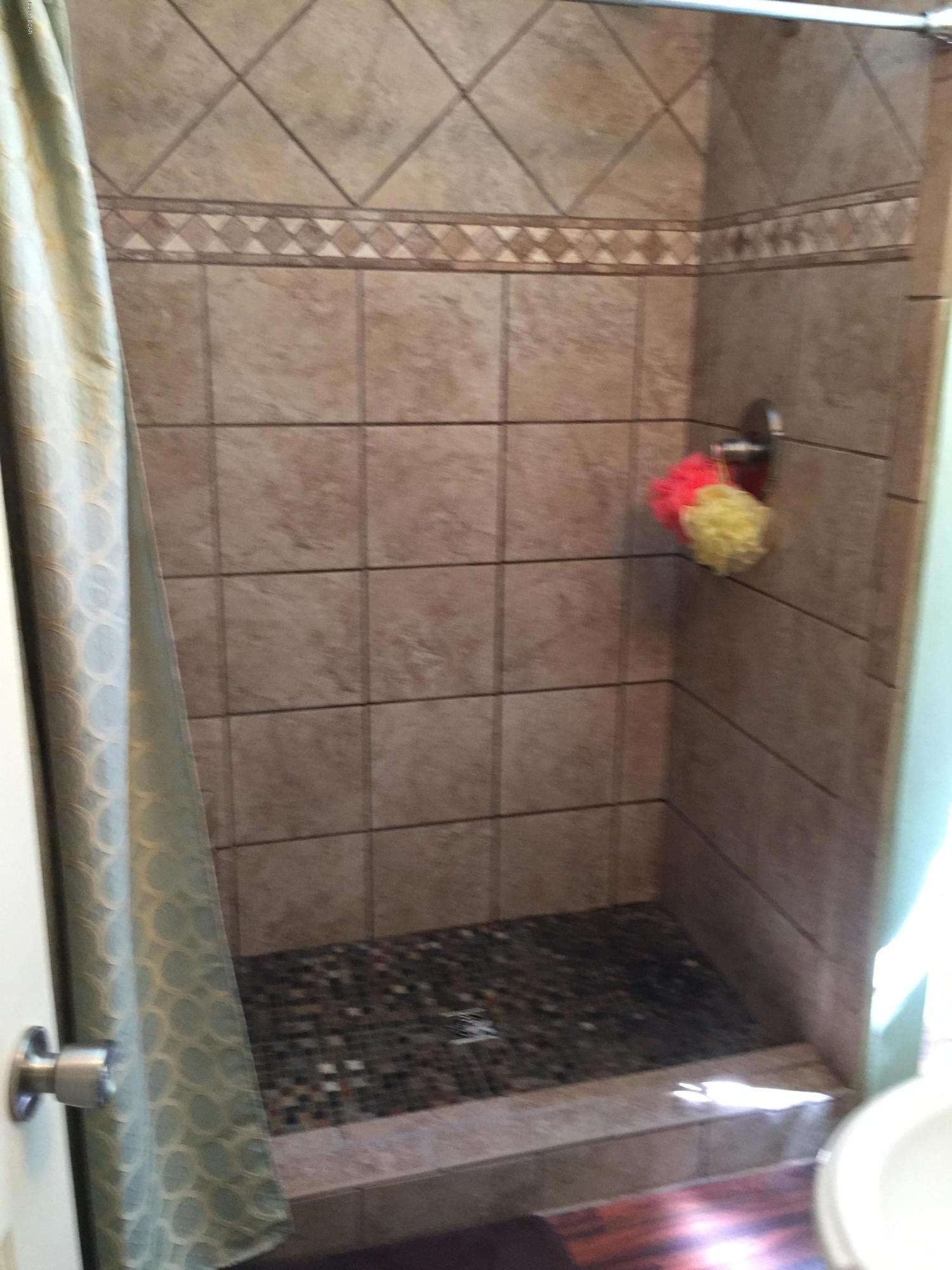 Venetian Villa 1st Add Replat - Residential