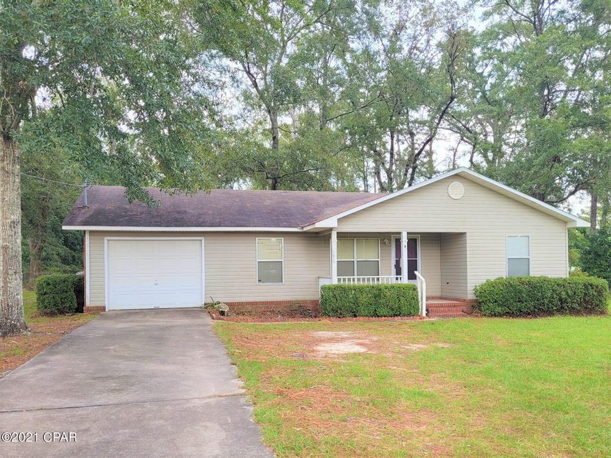 Beautiful home in a great location in Bonifay, Florida.  The house was built in 1994 and has 3 bedrooms and 1 bath. Features a large living room and an open kitchen with lots of cabinets.  Nice concrete driveway leads from the paved highway to the attached 1-car garage. The yard is nicely landscaped and comes with an 16X8 storage shed/workshop. Just a few minutes from schools, restaurants, and shopping yet away from the hustle and bustle.