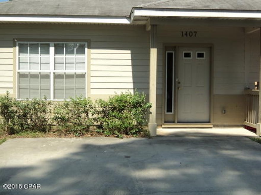 This is an attached single unit duplex located in Lynn Haven. This apartment features an open floor plan, breakfast bar, and ceramic tile and carpet flooring throughout the home. 



*All pets are part of the application process and subject to the homeowner's approval



All measurements are approximate