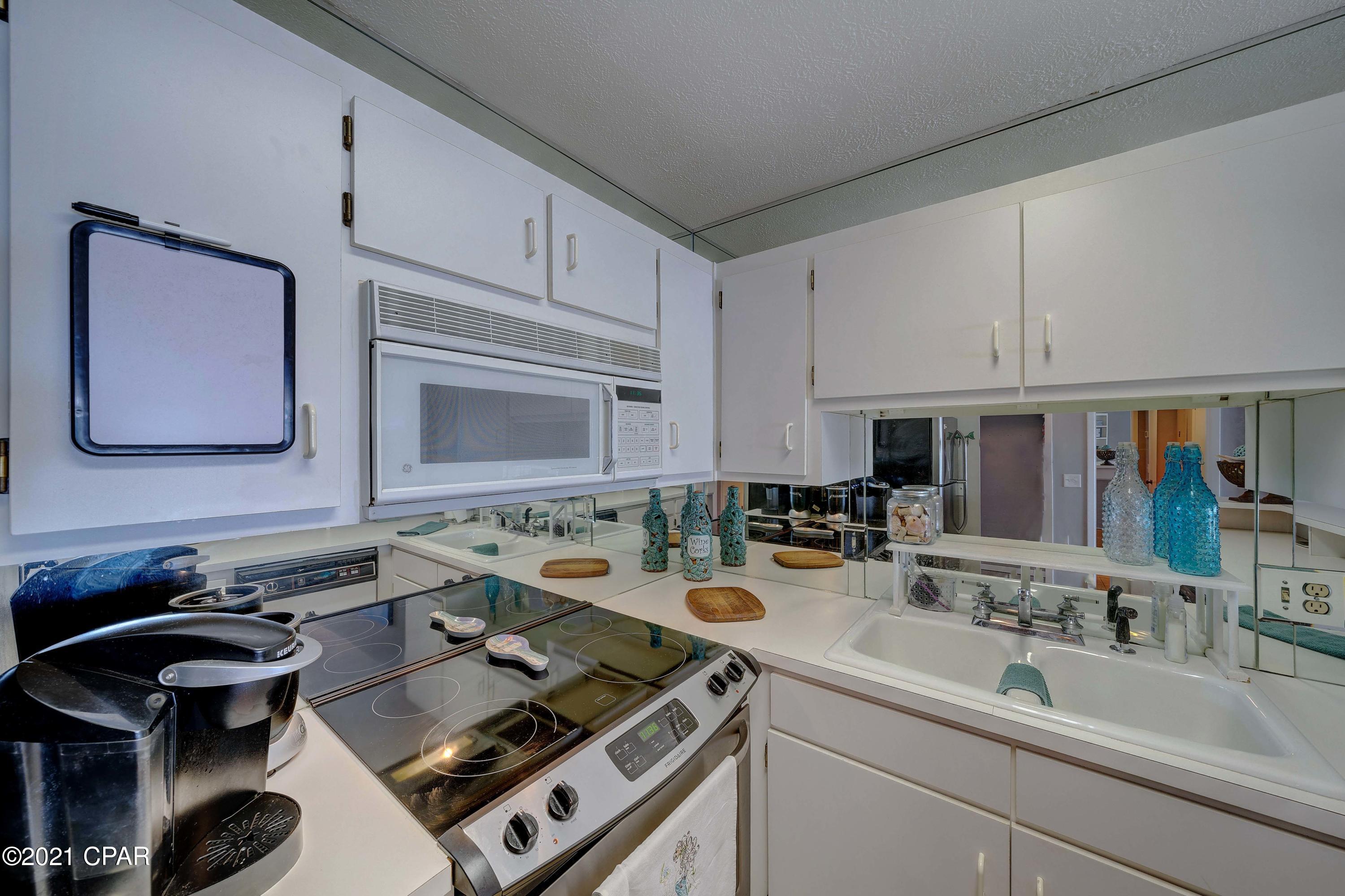 Bay Point Studio Villas Unit 3 - Residential