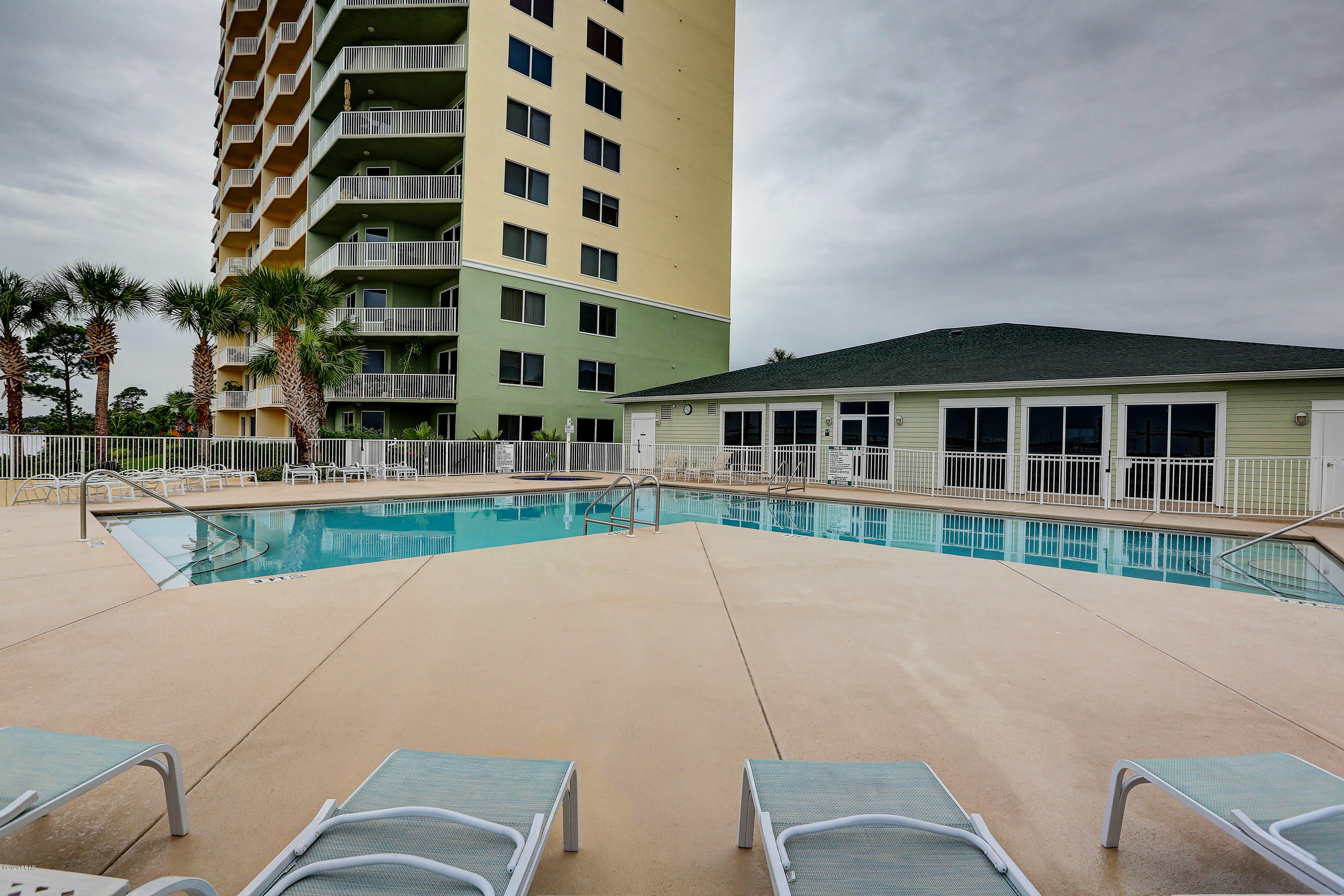 Hibiscus By The Bay - Residential