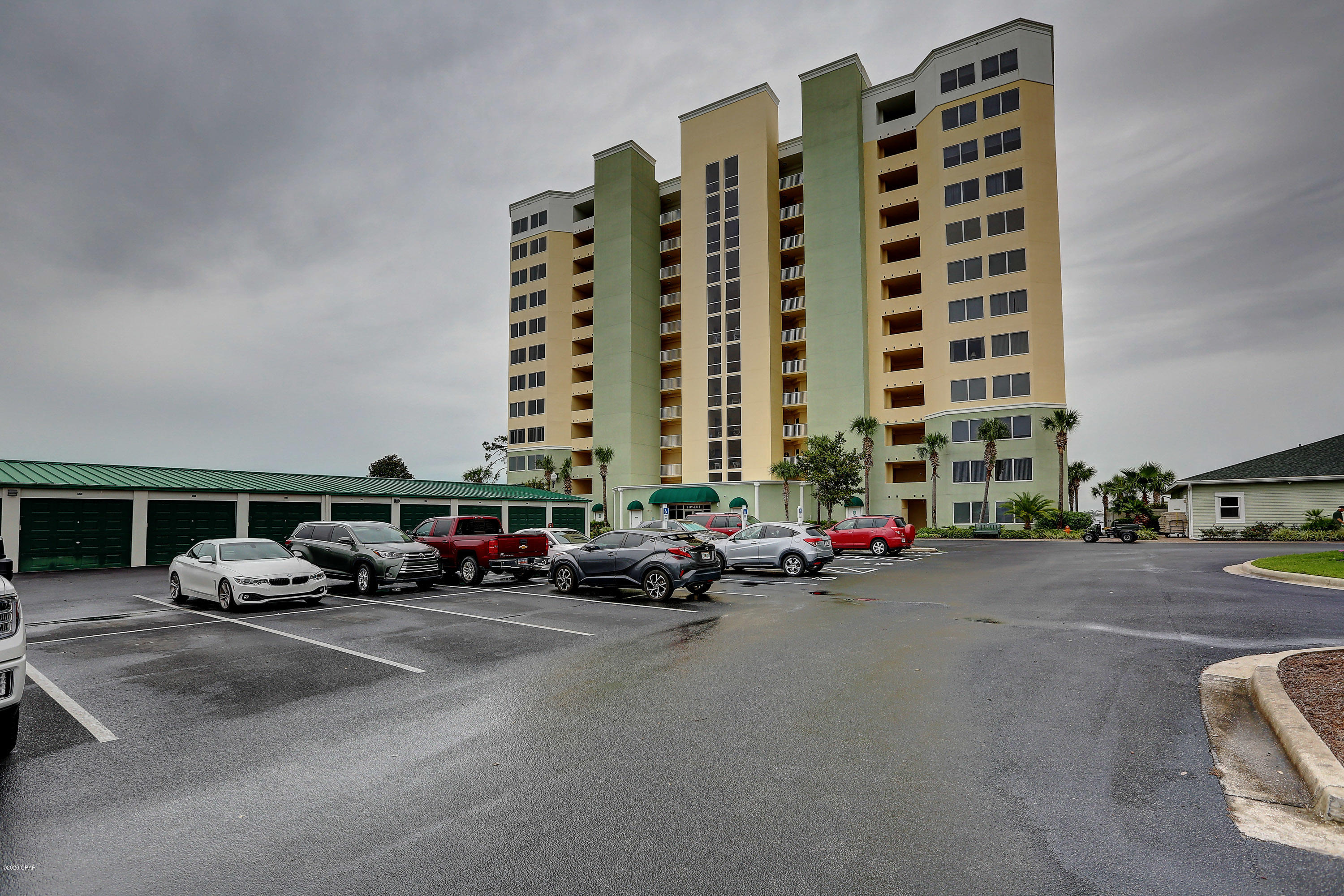 Hibiscus By The Bay - Residential