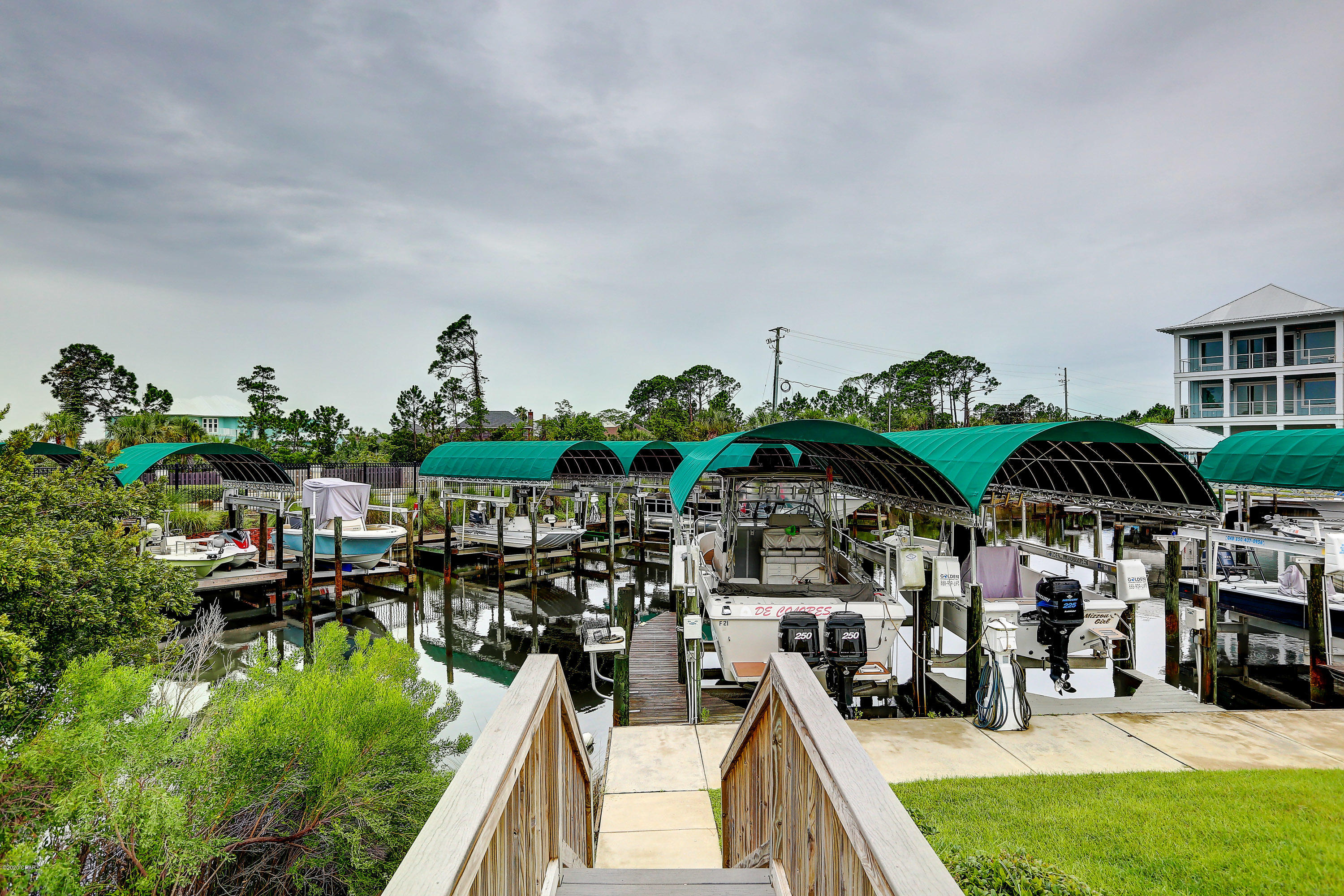 Hibiscus By The Bay - Residential