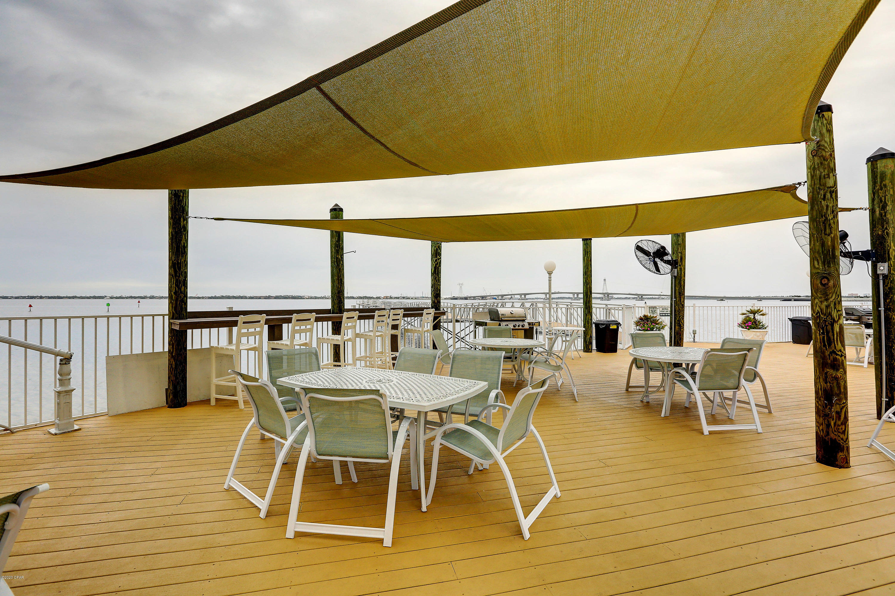 Hibiscus By The Bay - Residential