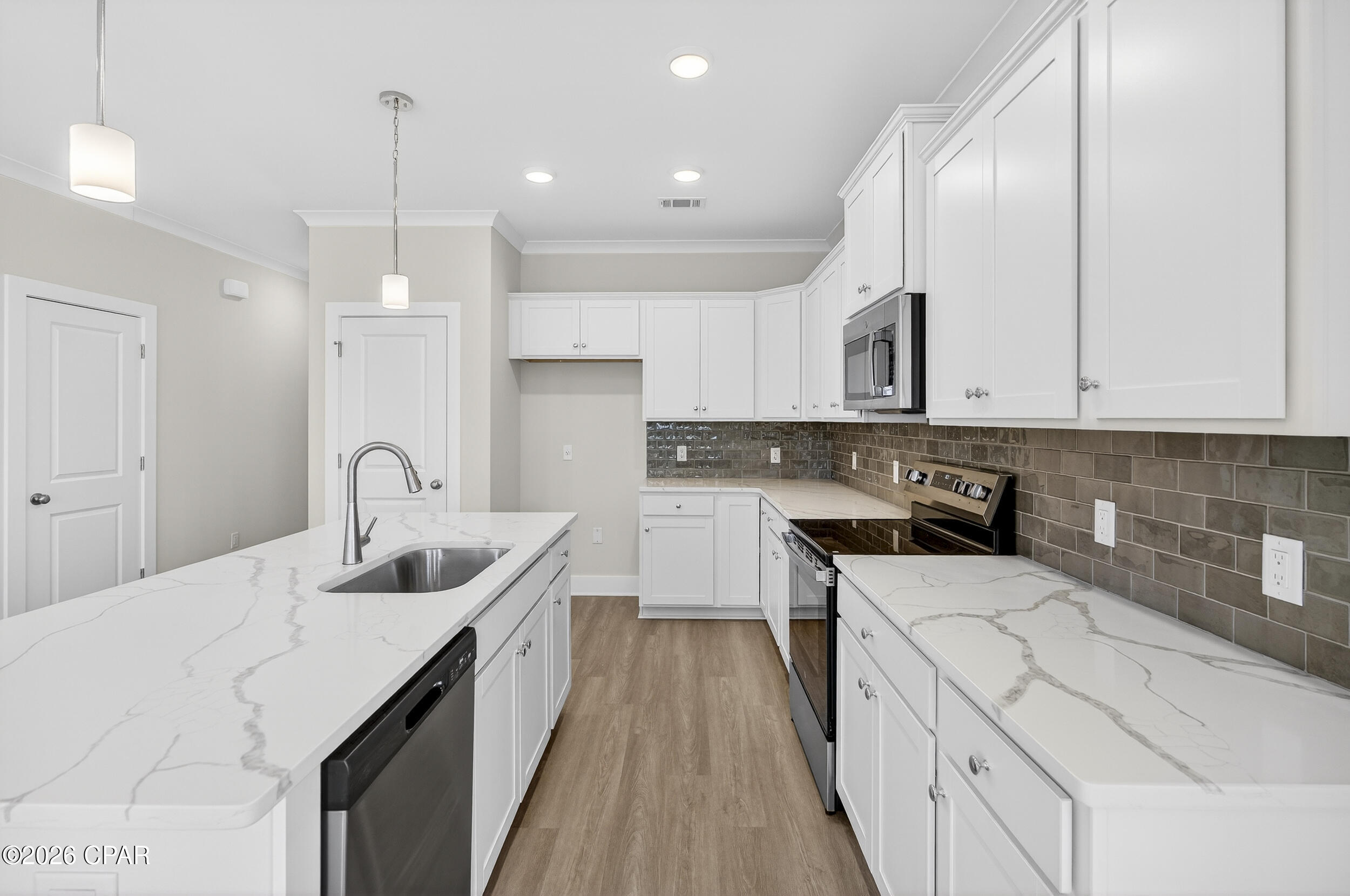 Colonial Landing - Residential