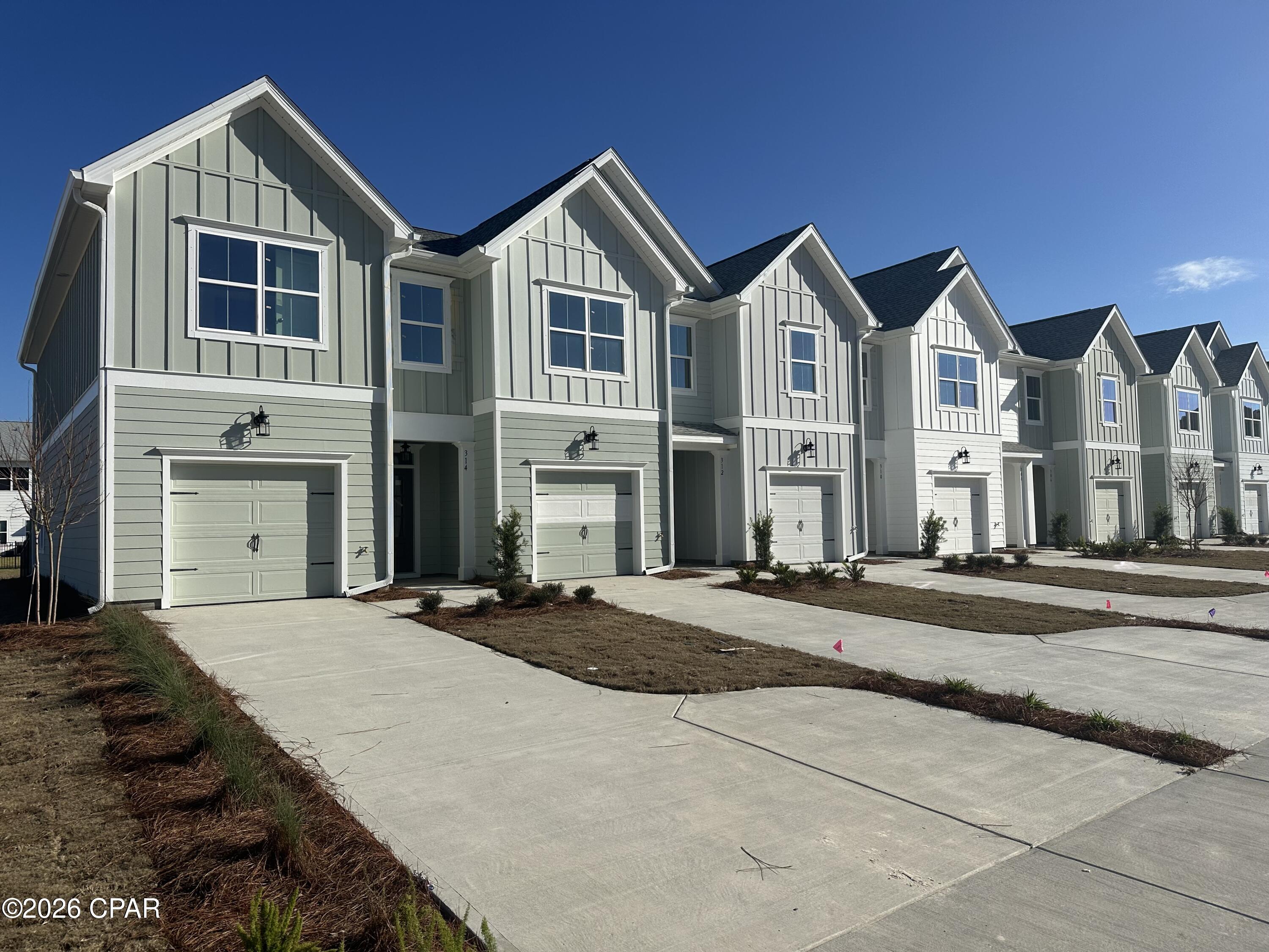 Colonial Landing - Residential