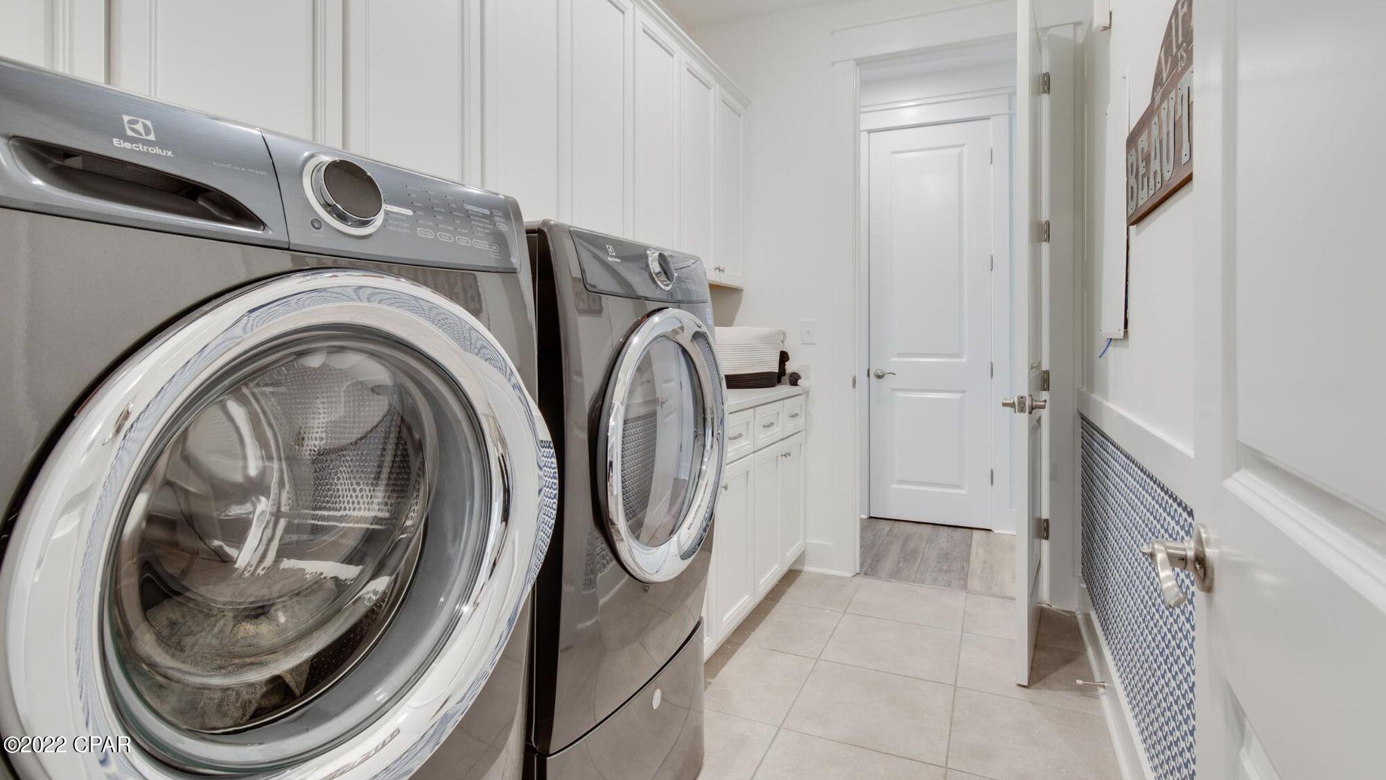 Breakfast Point East - Residential