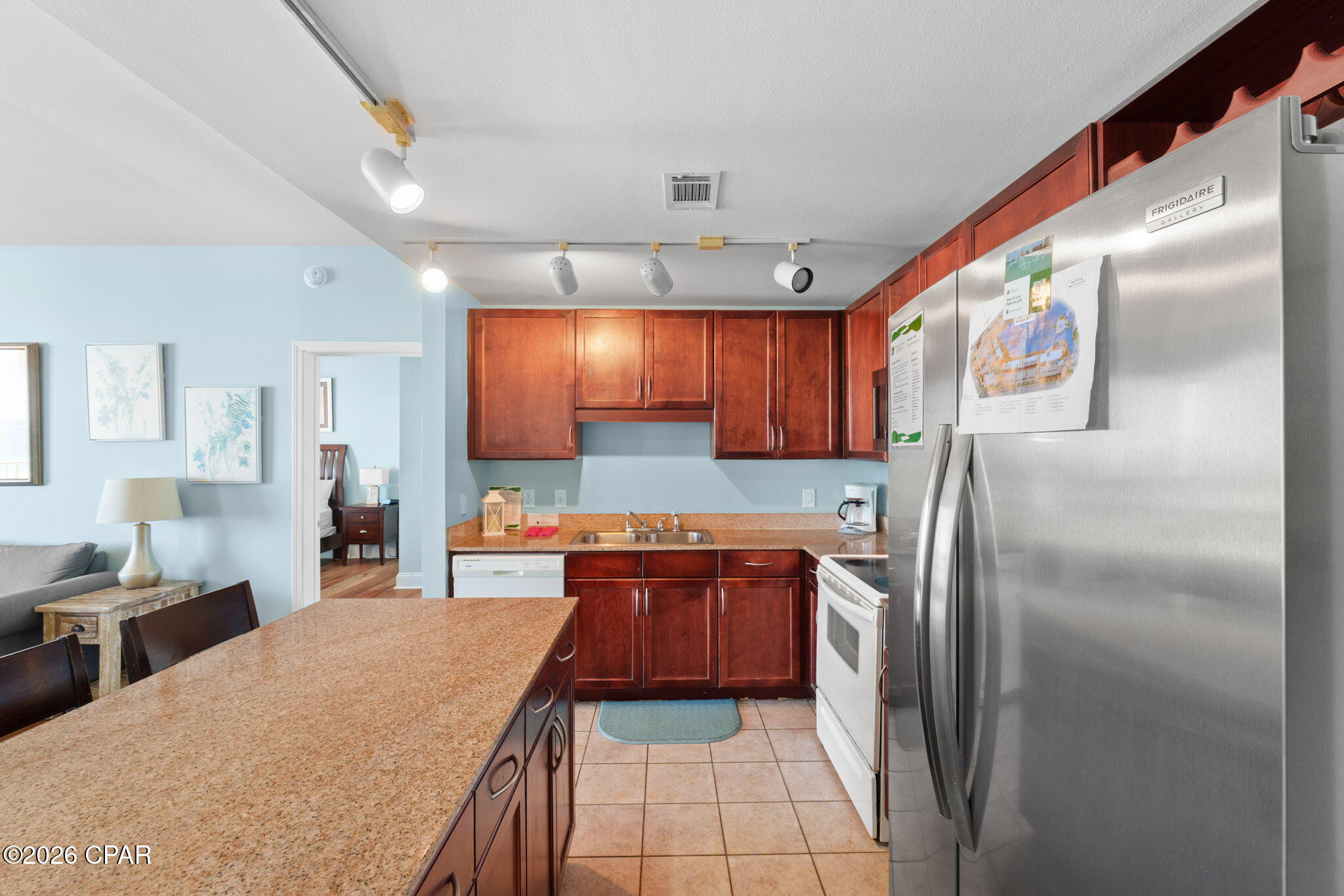 Laketown Wharf - Residential