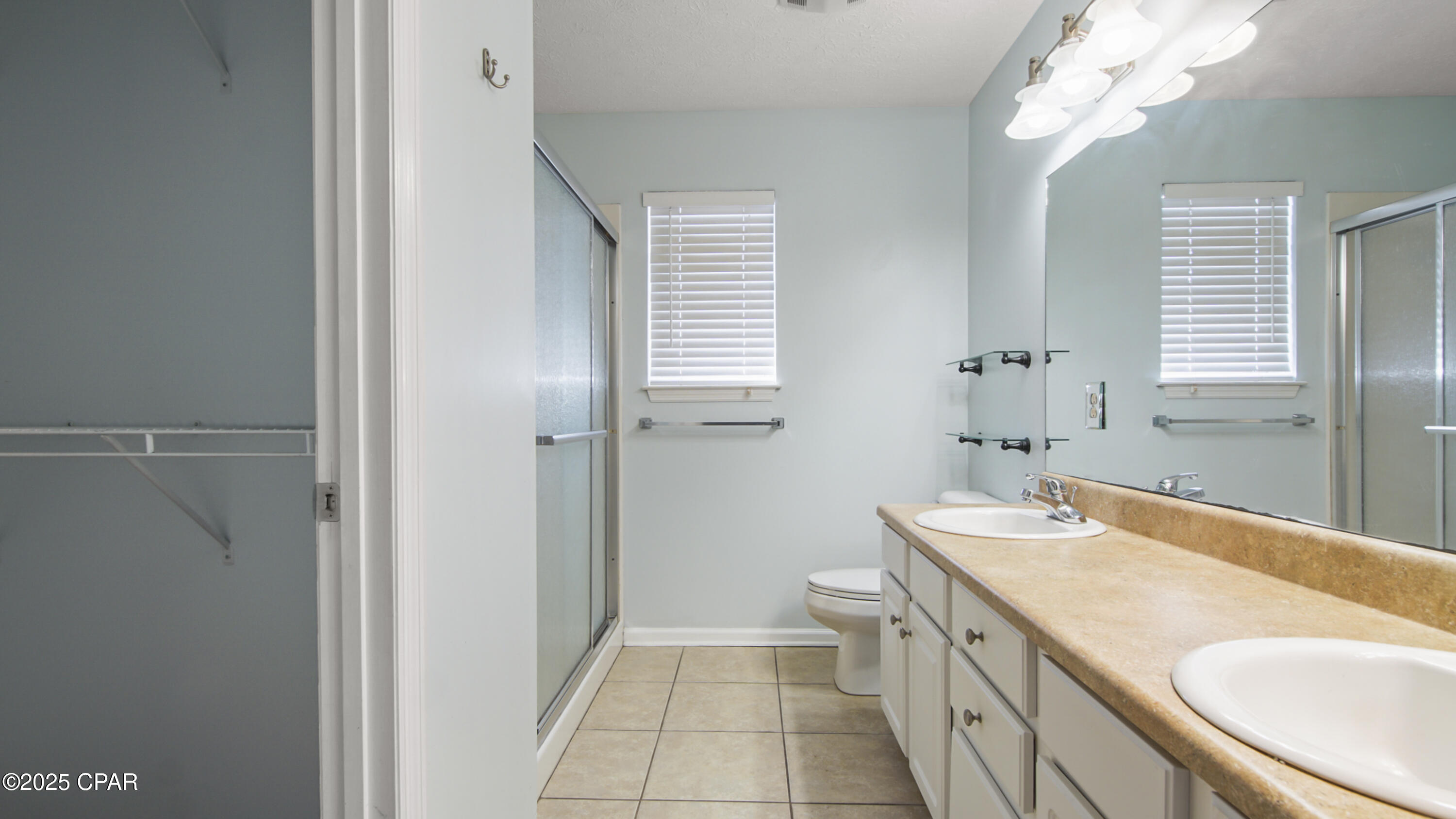 Palm Cove - Residential Lease