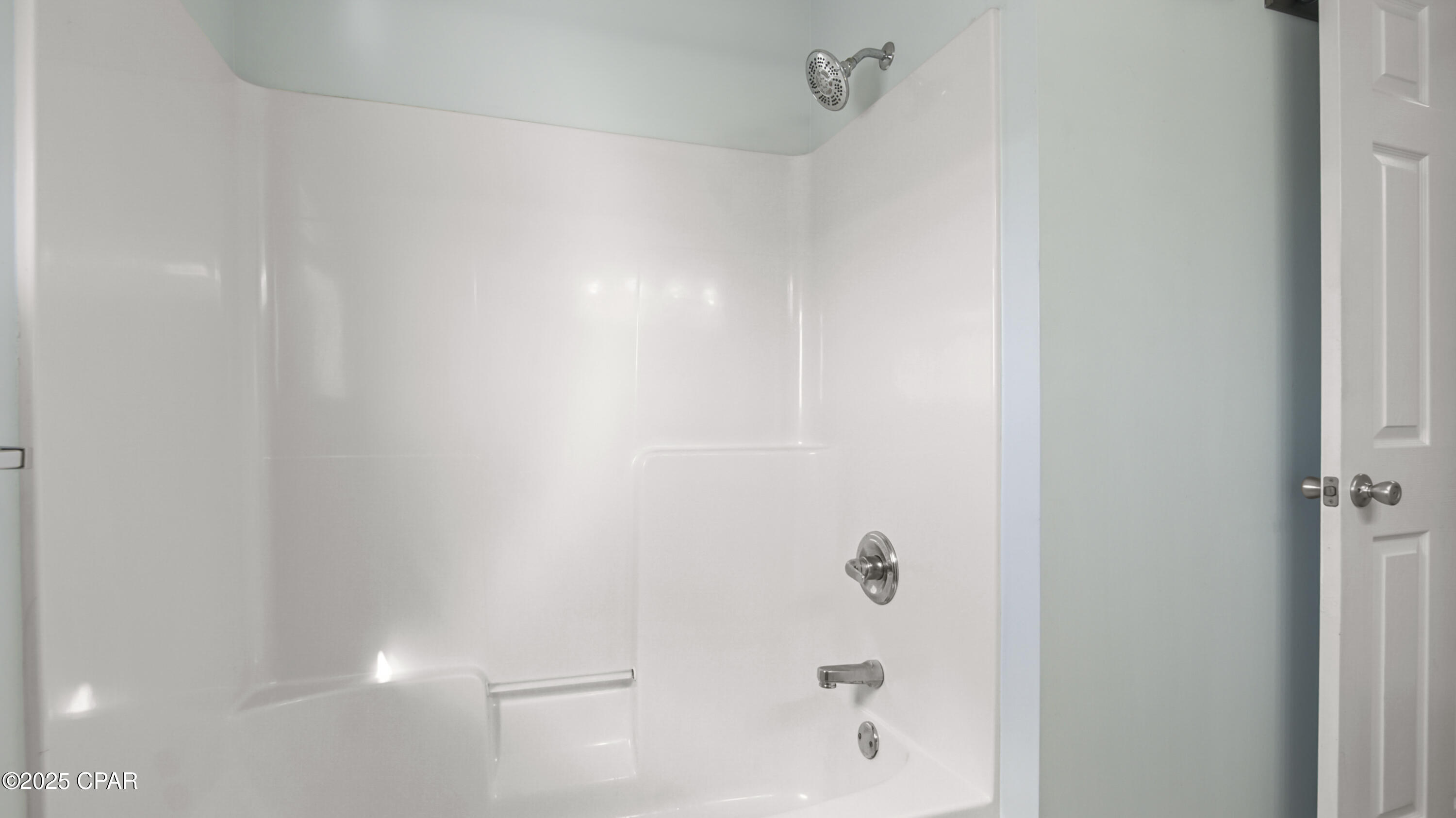 Palm Cove - Residential Lease