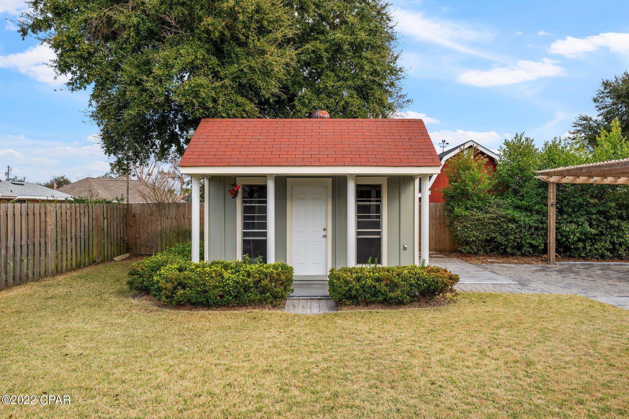 Woodlawn Unit 4 - Residential