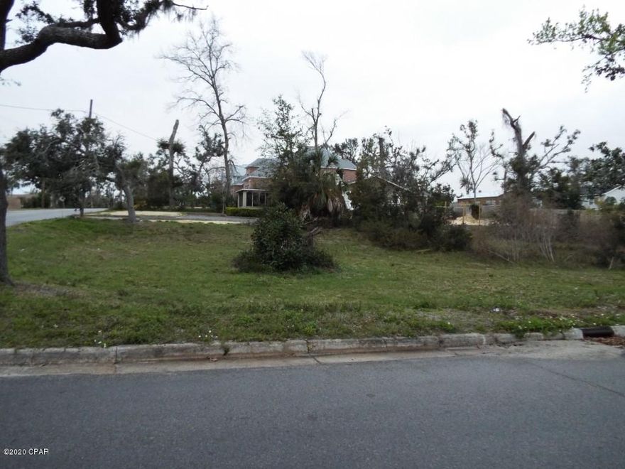 REDUCED!!!  Large (.34 are) lot with a view of St Andres just across the street form the St Andrews Yacht club offered as is.  The lot features a back alley allowing for a back garage allowing for more views from the rooms.  All sizes are approximate or taken from other sources please verify accordingly.