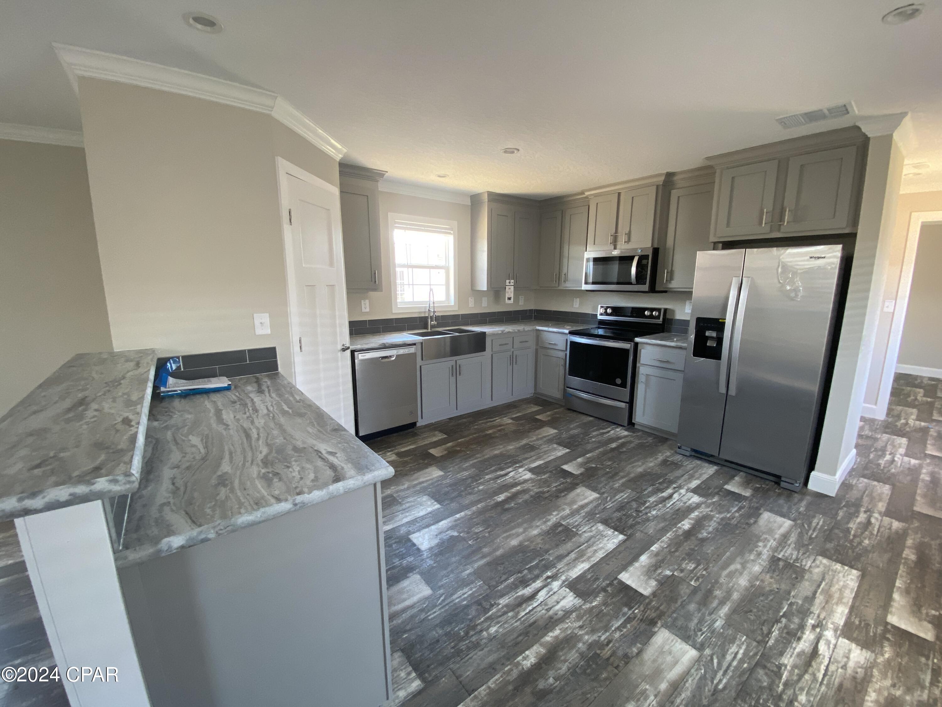 [No Recorded Subdiv] - Residential Lease