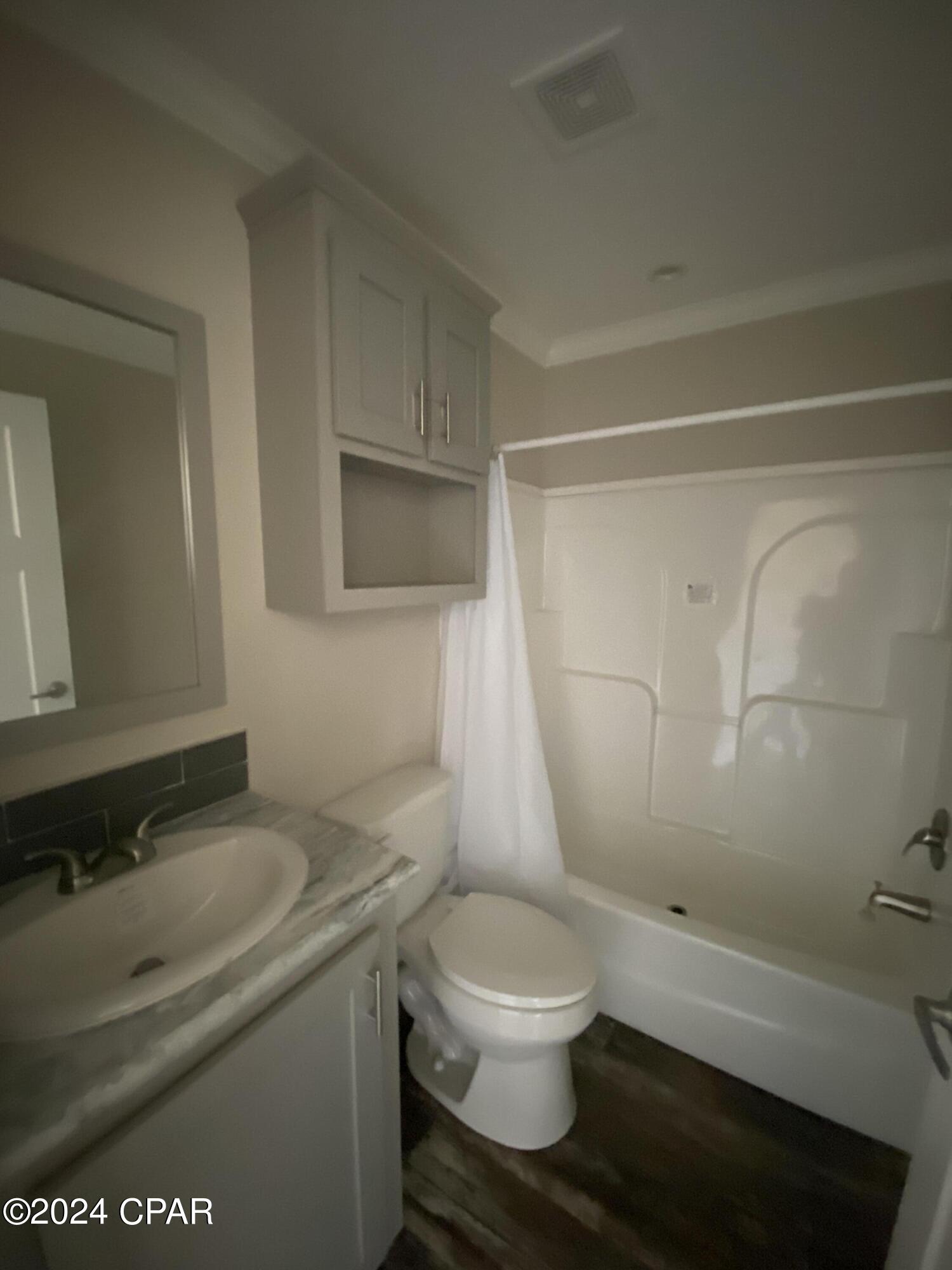 [No Recorded Subdiv] - Residential Lease