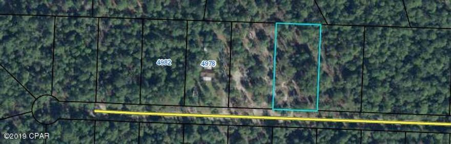 For someone who does not want a huge yard, this 1-acre lot will be good for your next home. Meanwhile, enjoy the quiet and amenities of the subdivision.