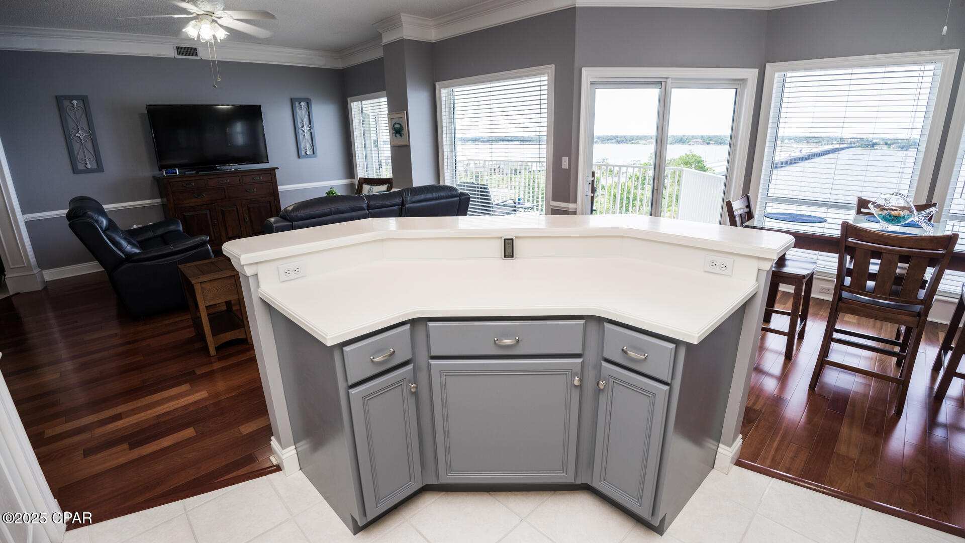 Marina Bay Condo - Residential