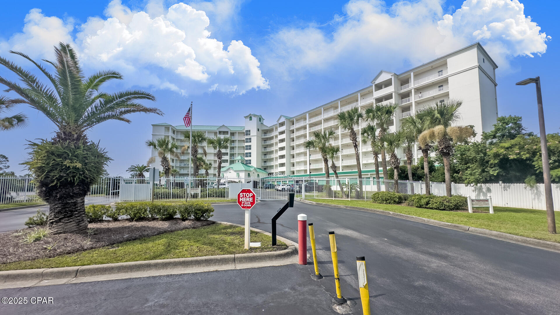 Marina Bay Condo - Residential