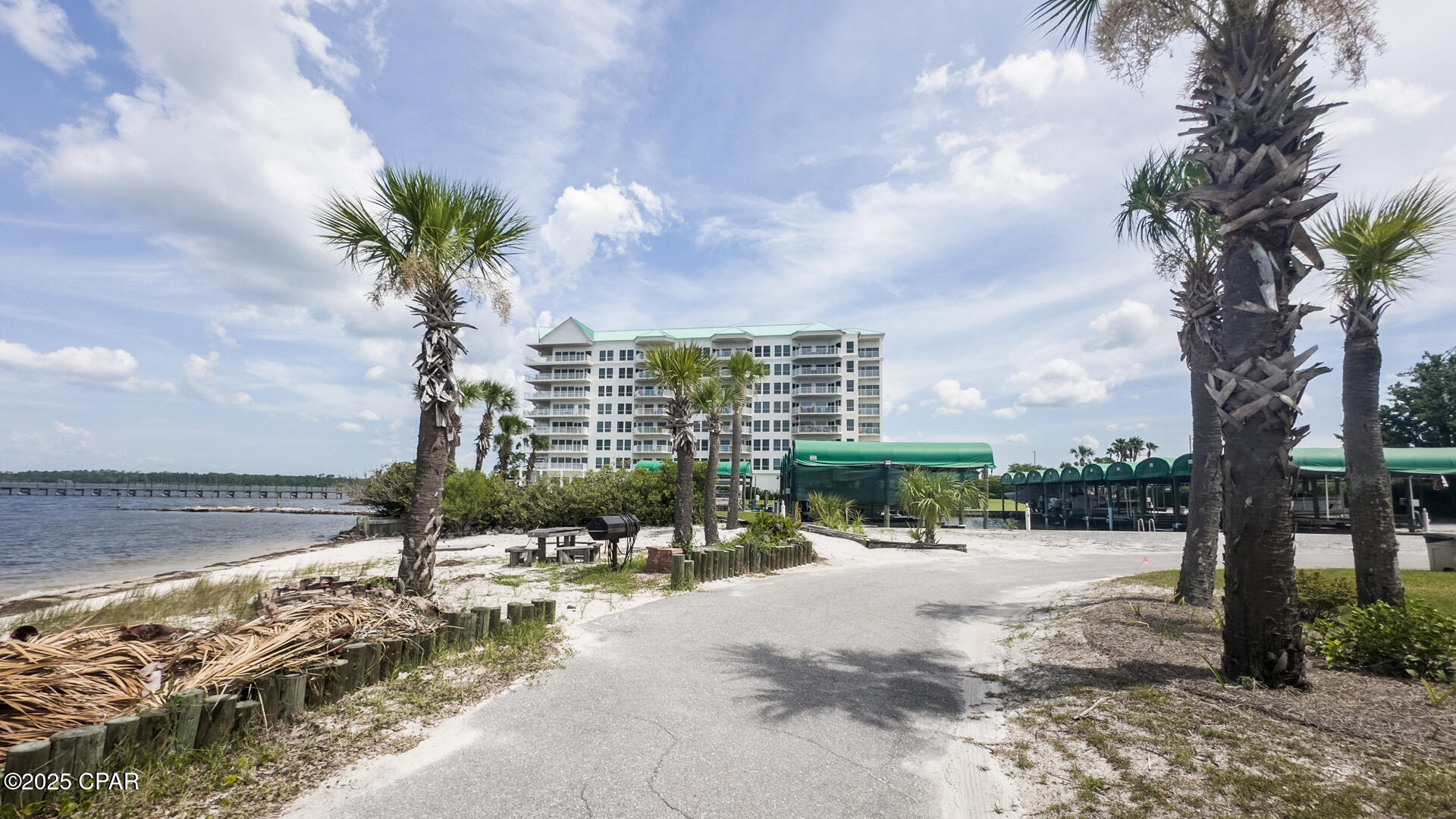 Marina Bay Condo - Residential