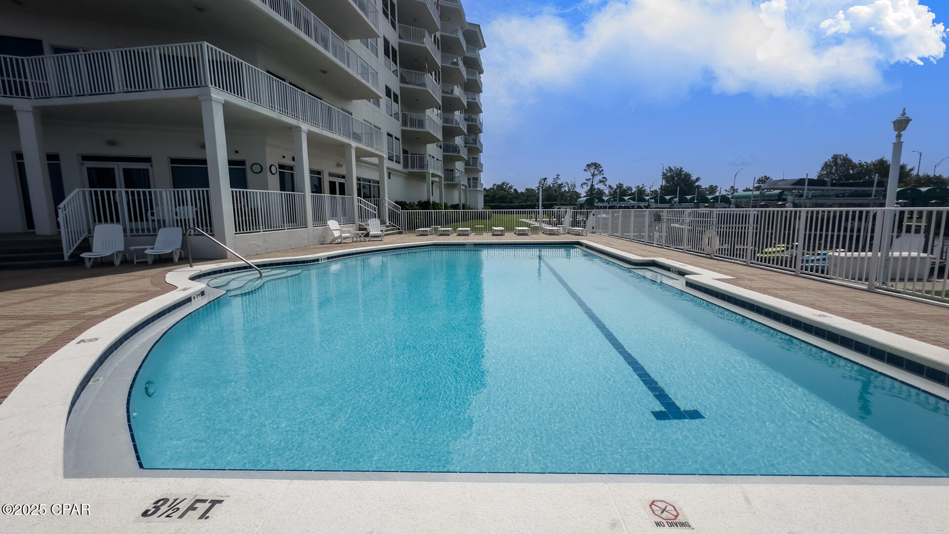 Marina Bay Condo - Residential