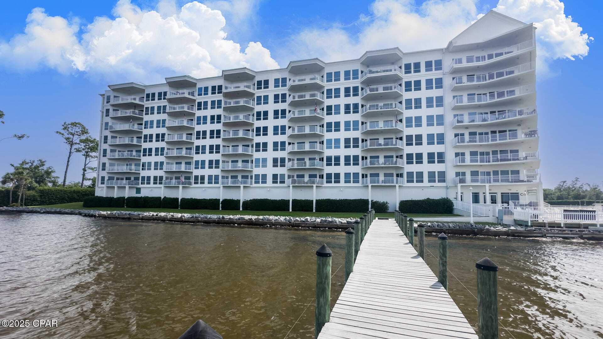 Marina Bay Condo - Residential