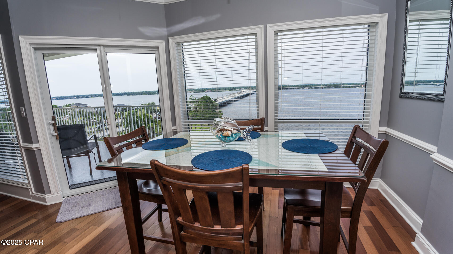 Marina Bay Condo - Residential