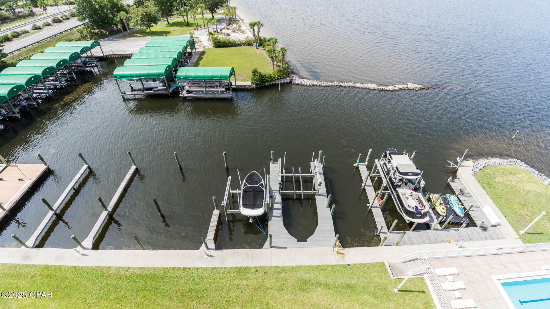 Marina Bay Condo - Residential