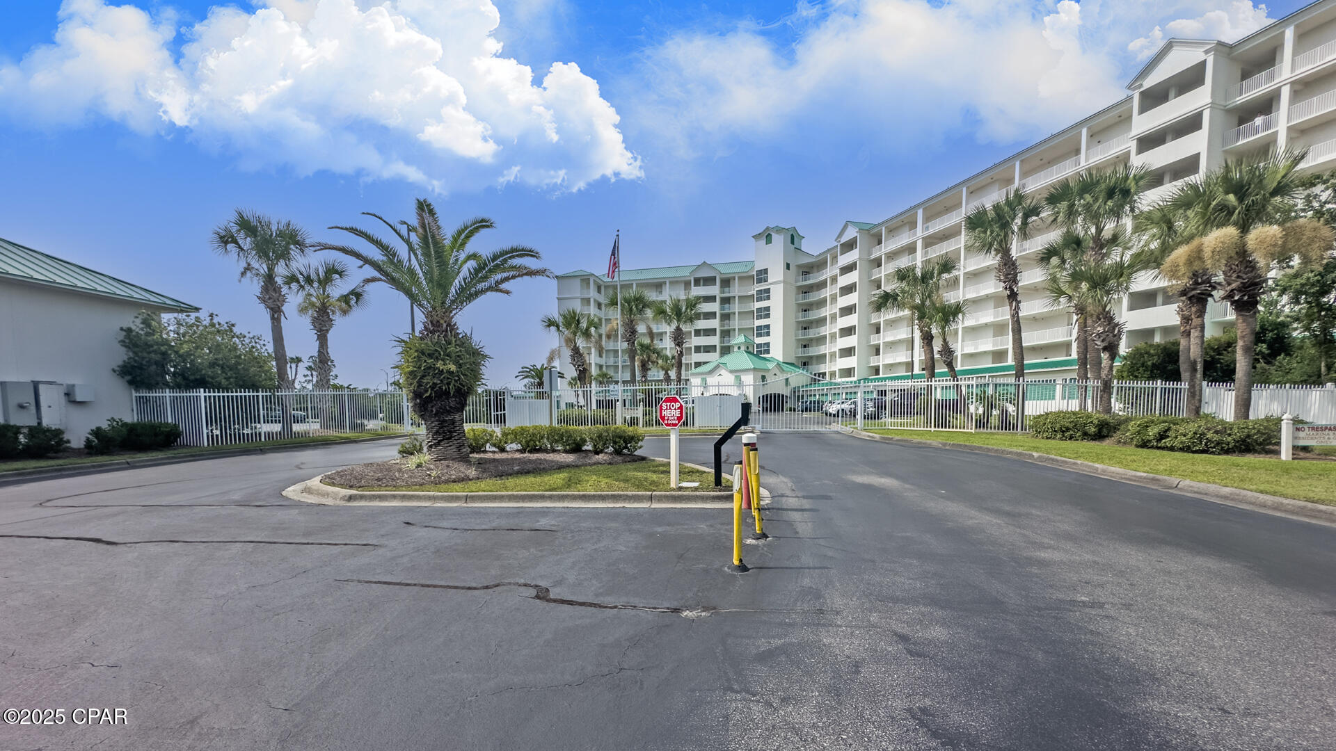 Marina Bay Condo - Residential