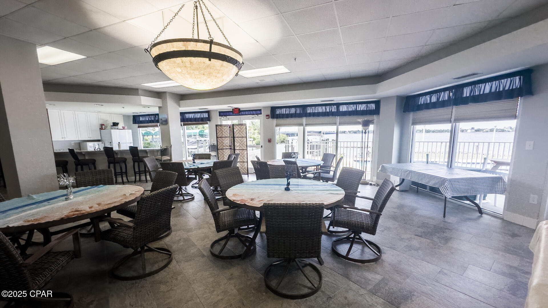 Marina Bay Condo - Residential