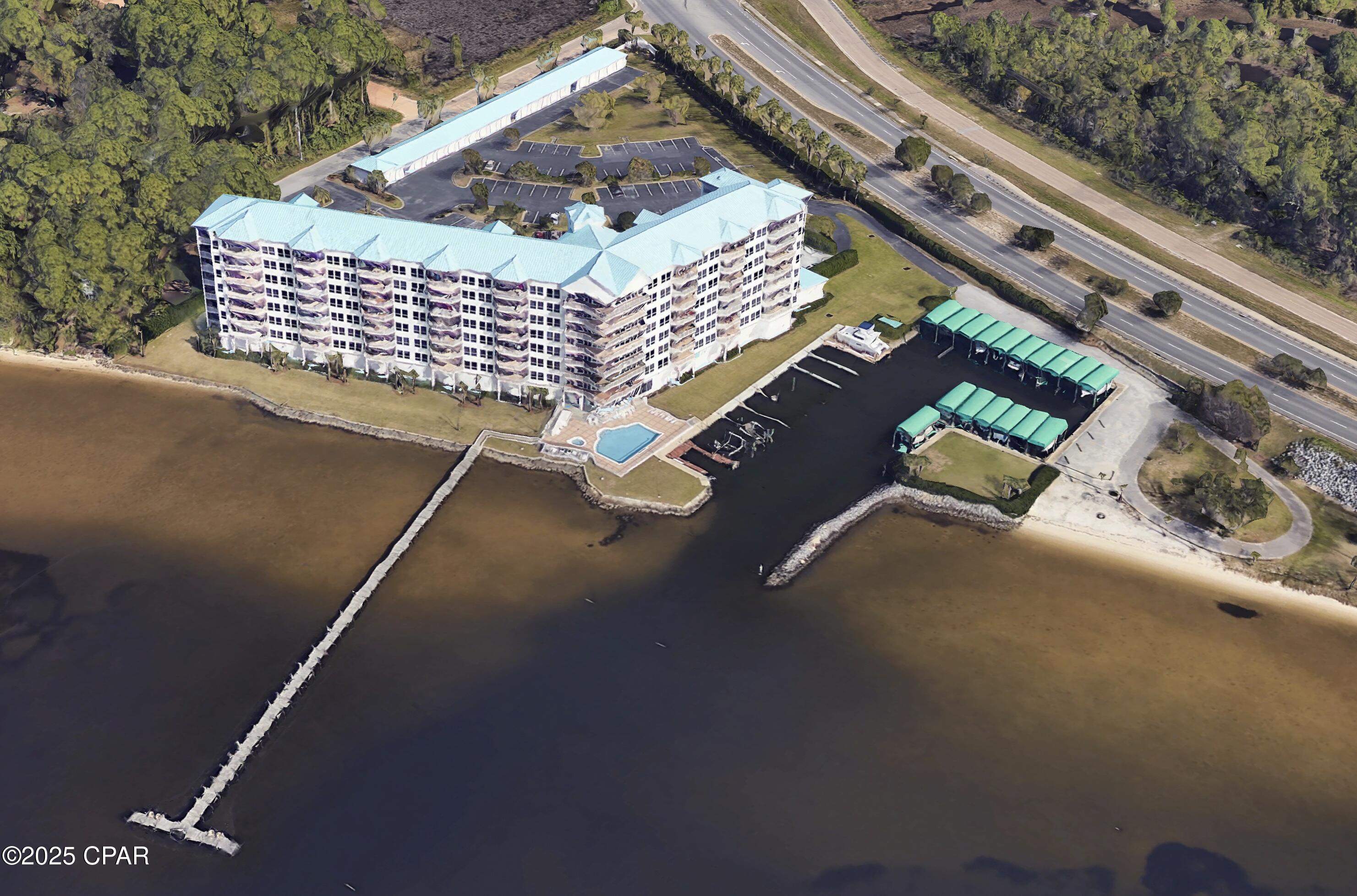 Marina Bay Condo - Residential