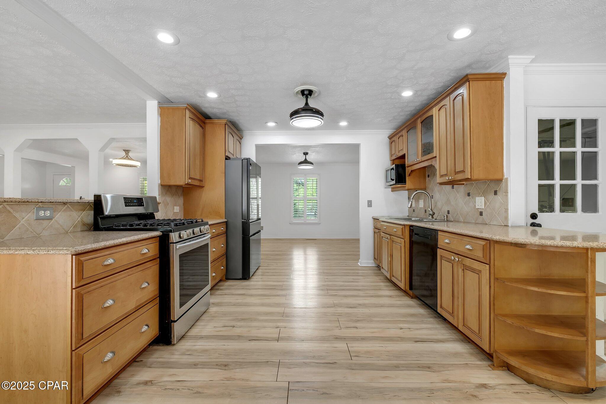 [No Recorded Subdiv] - Residential