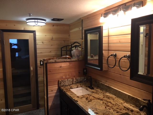 Hibiscus By The Bay - Residential