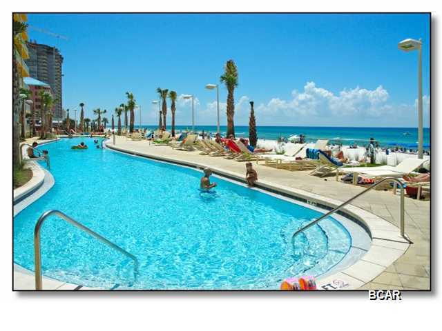 Calypso Towers I - Residential