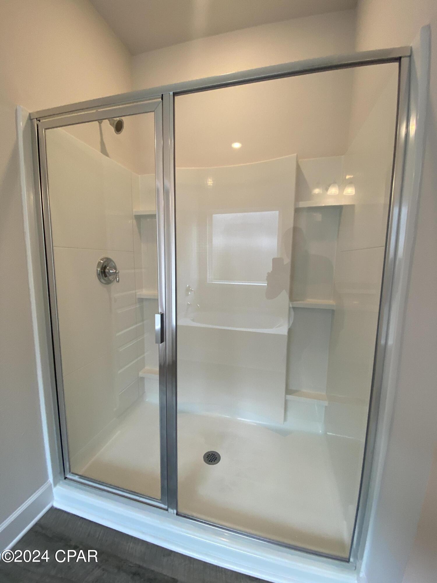 [No Recorded Subdiv] - Residential Lease