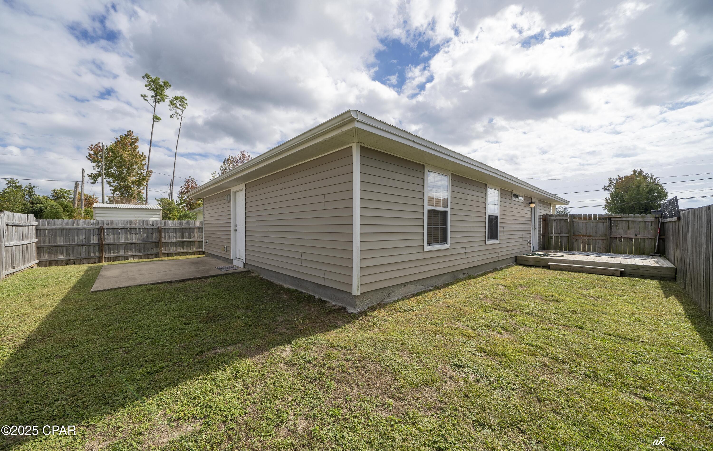 [No Recorded Subdiv] - Residential Lease