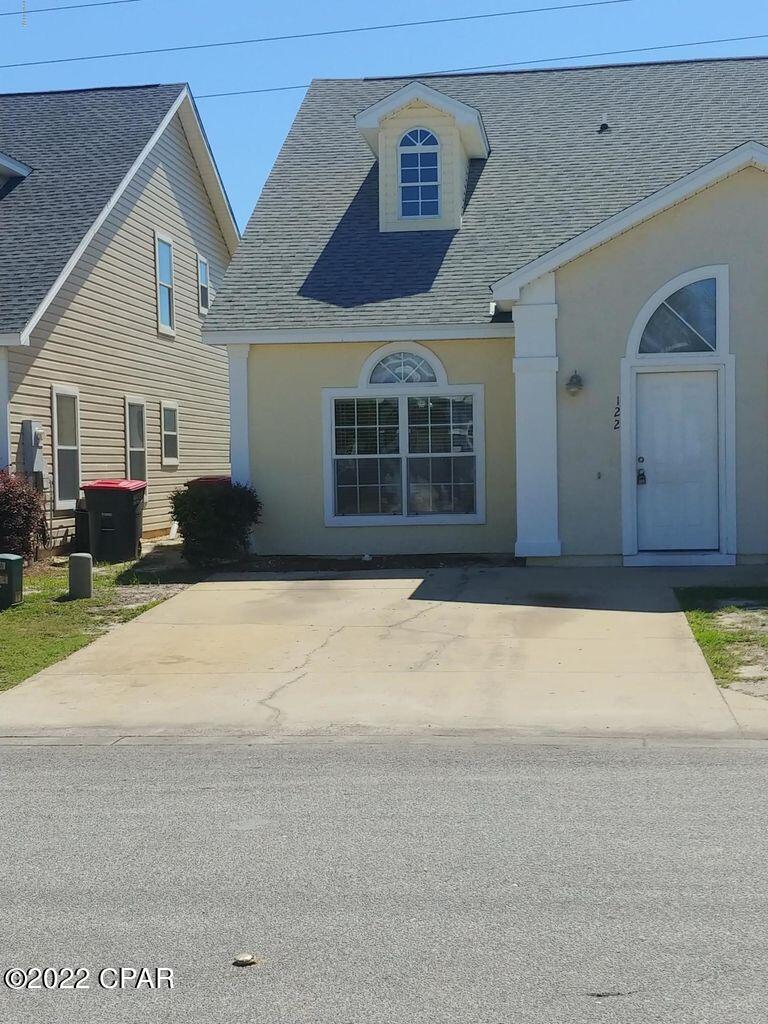 Palm Cove - Residential Lease