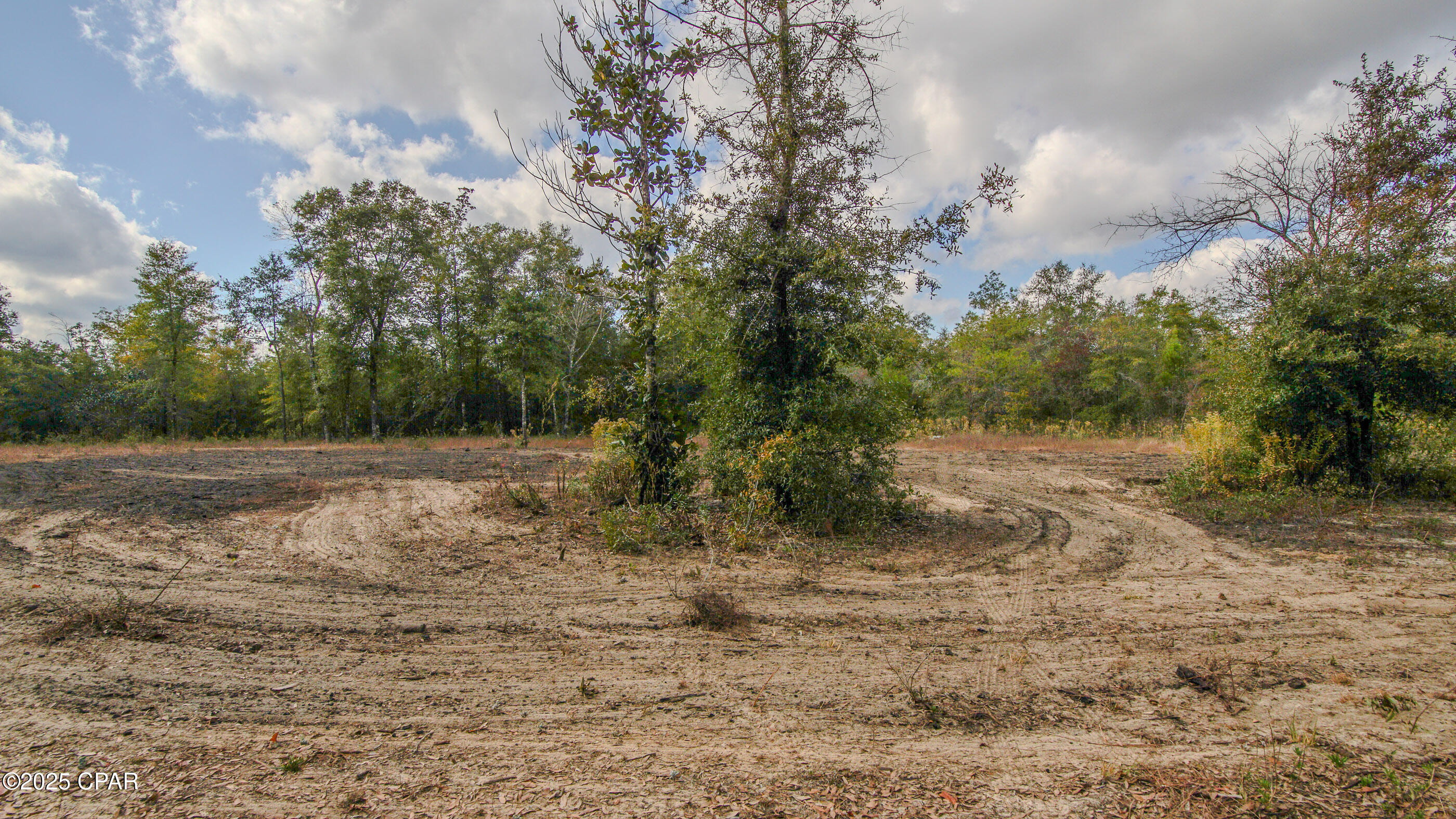 [No Recorded Subdiv] - Land