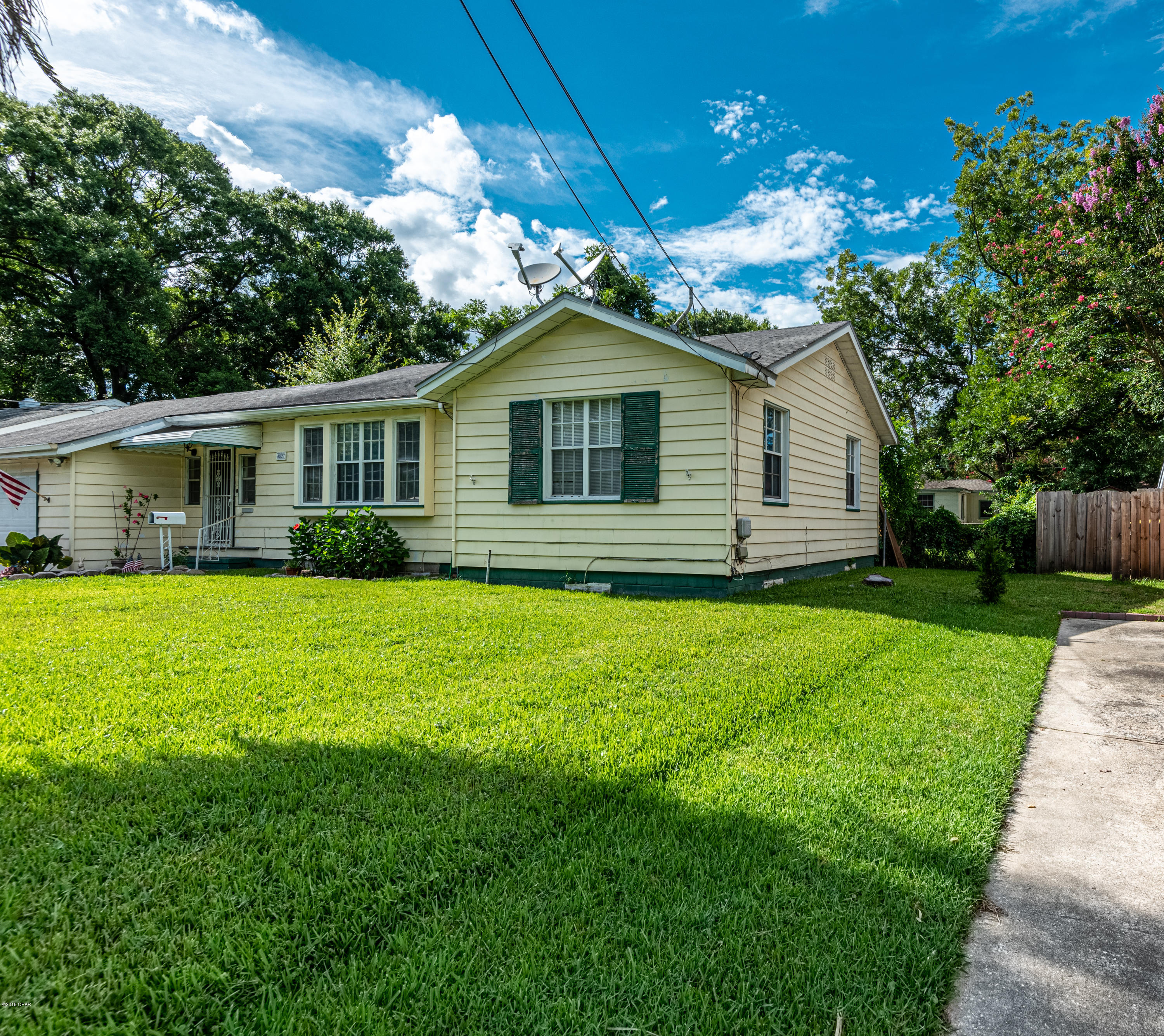 [No Recorded Subdiv] - Residential