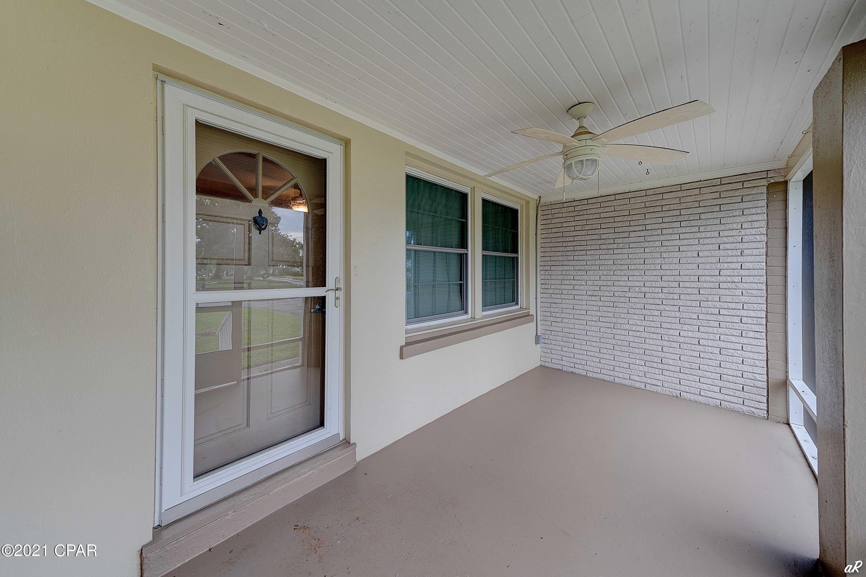 Cove Terrace 3rd Add - Residential Lease