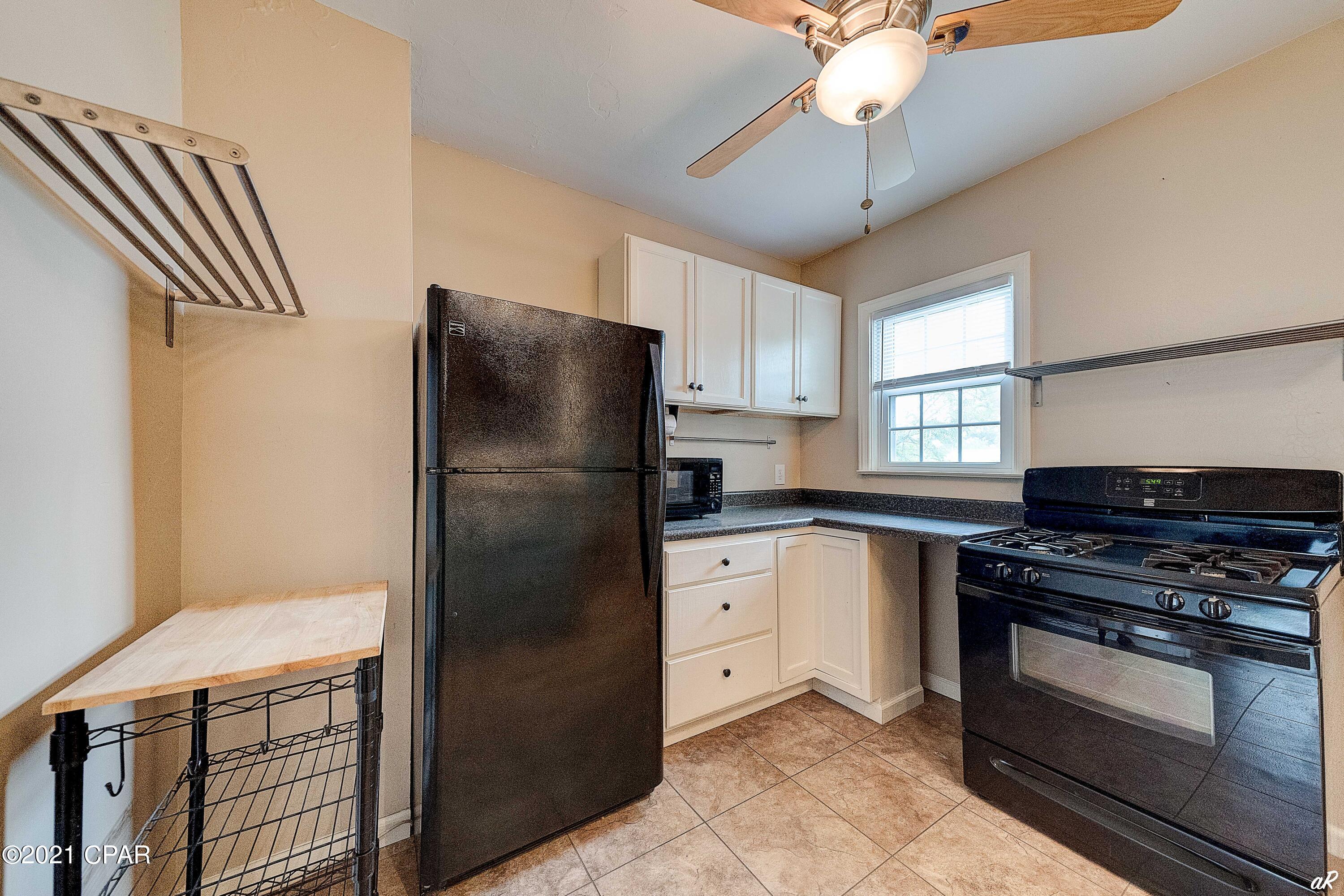 Cove Terrace 3rd Add - Residential Lease