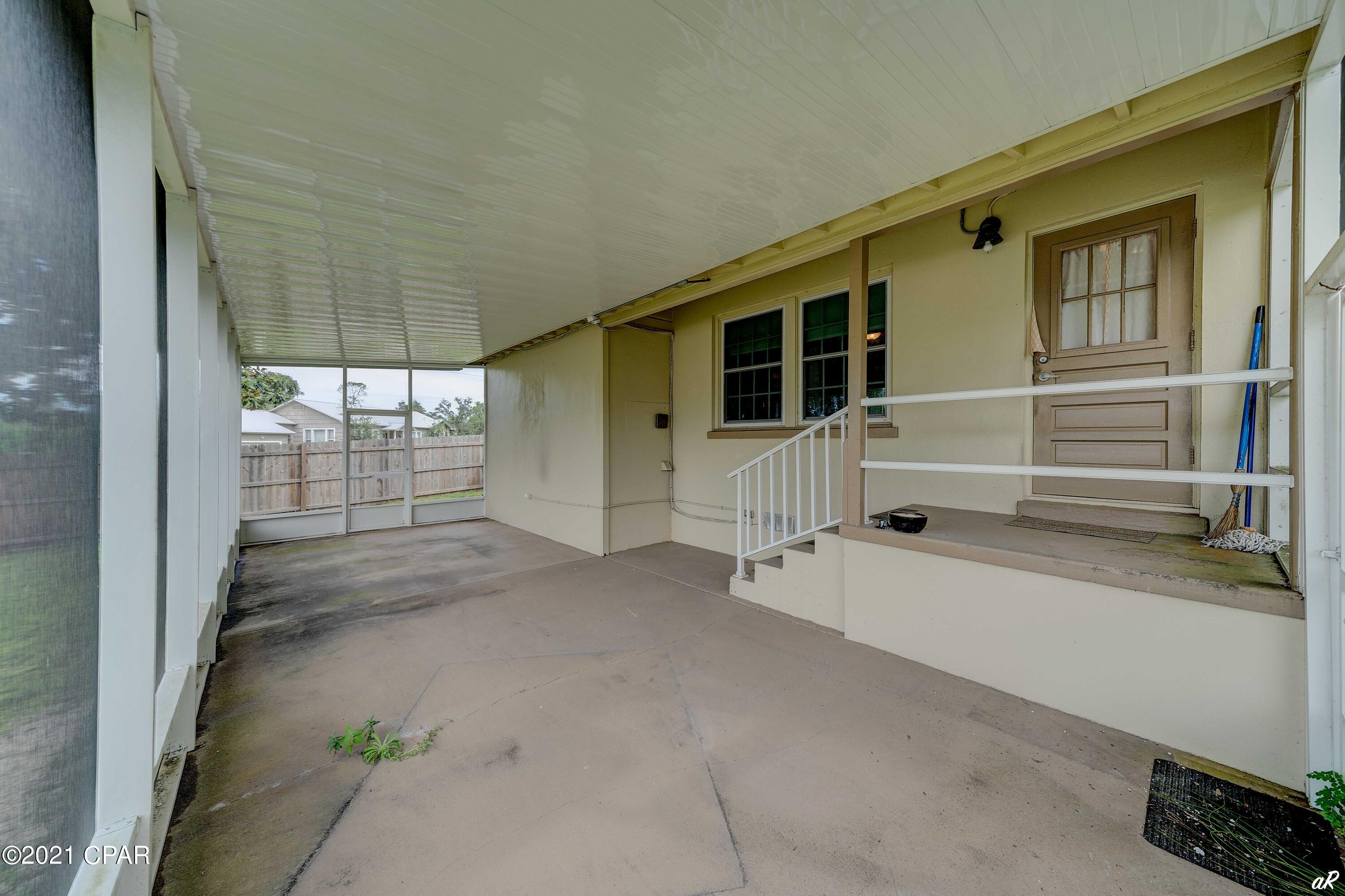 Cove Terrace 3rd Add - Residential Lease