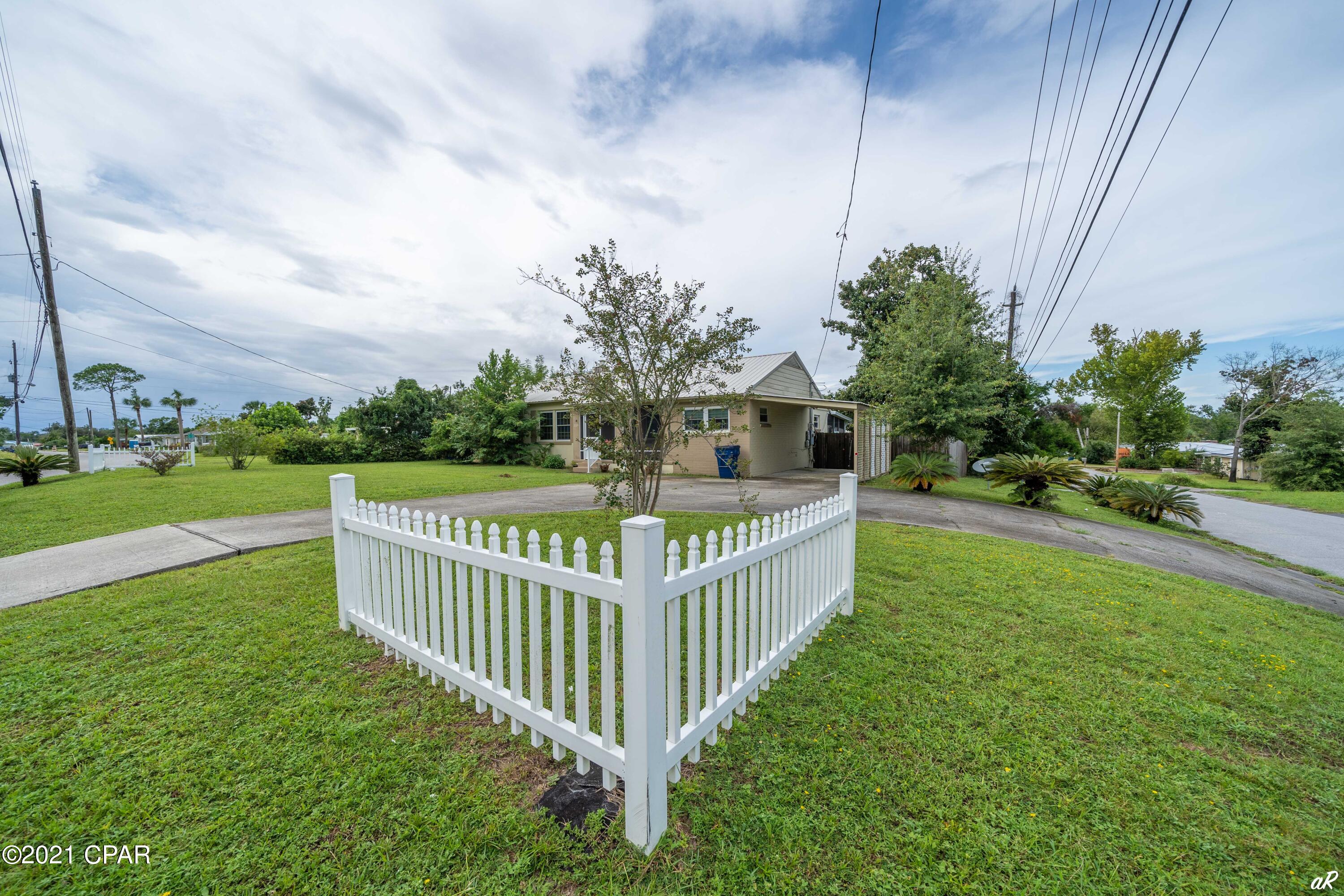 Cove Terrace 3rd Add - Residential Lease